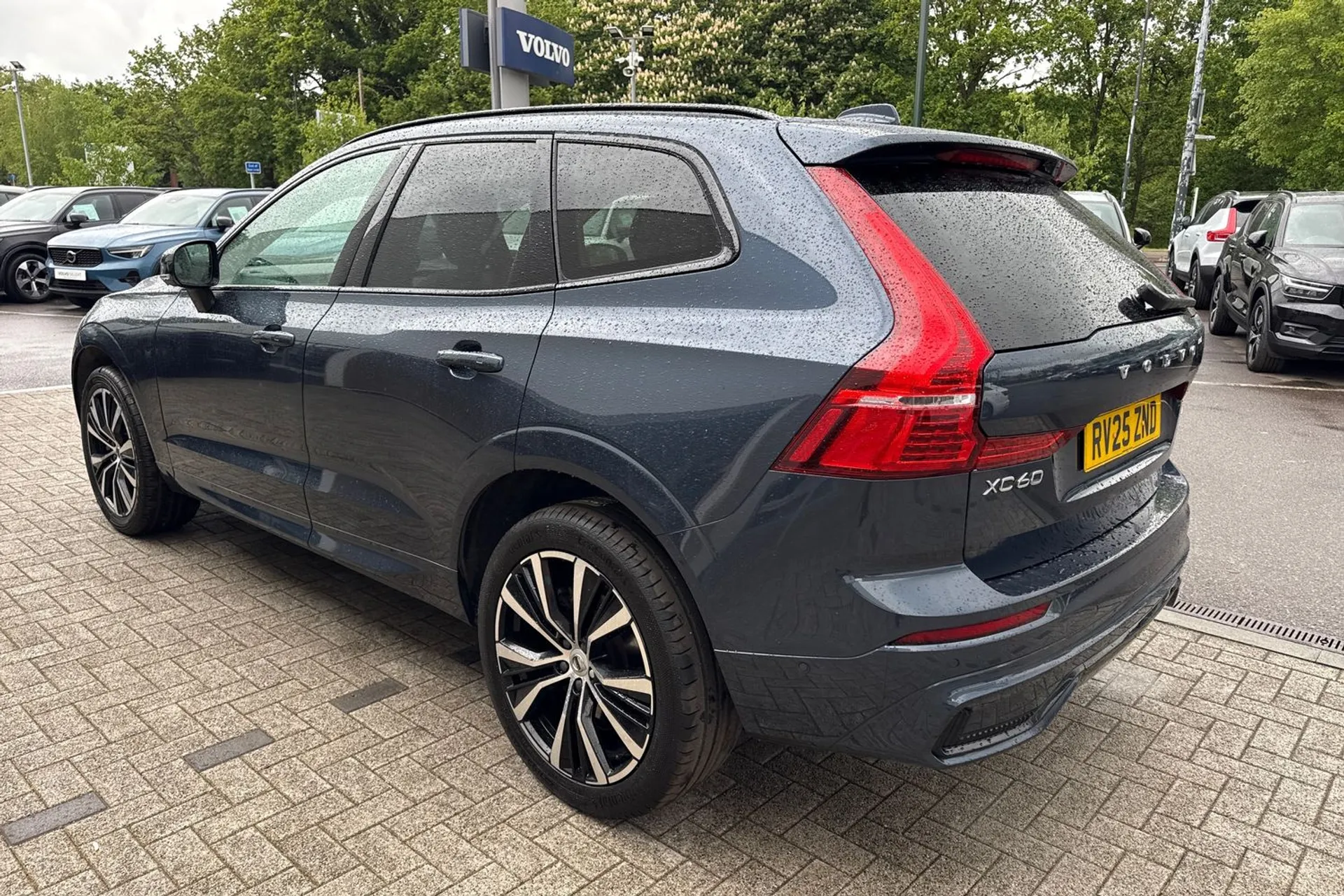Volvo XC60 thumbnail image number 10