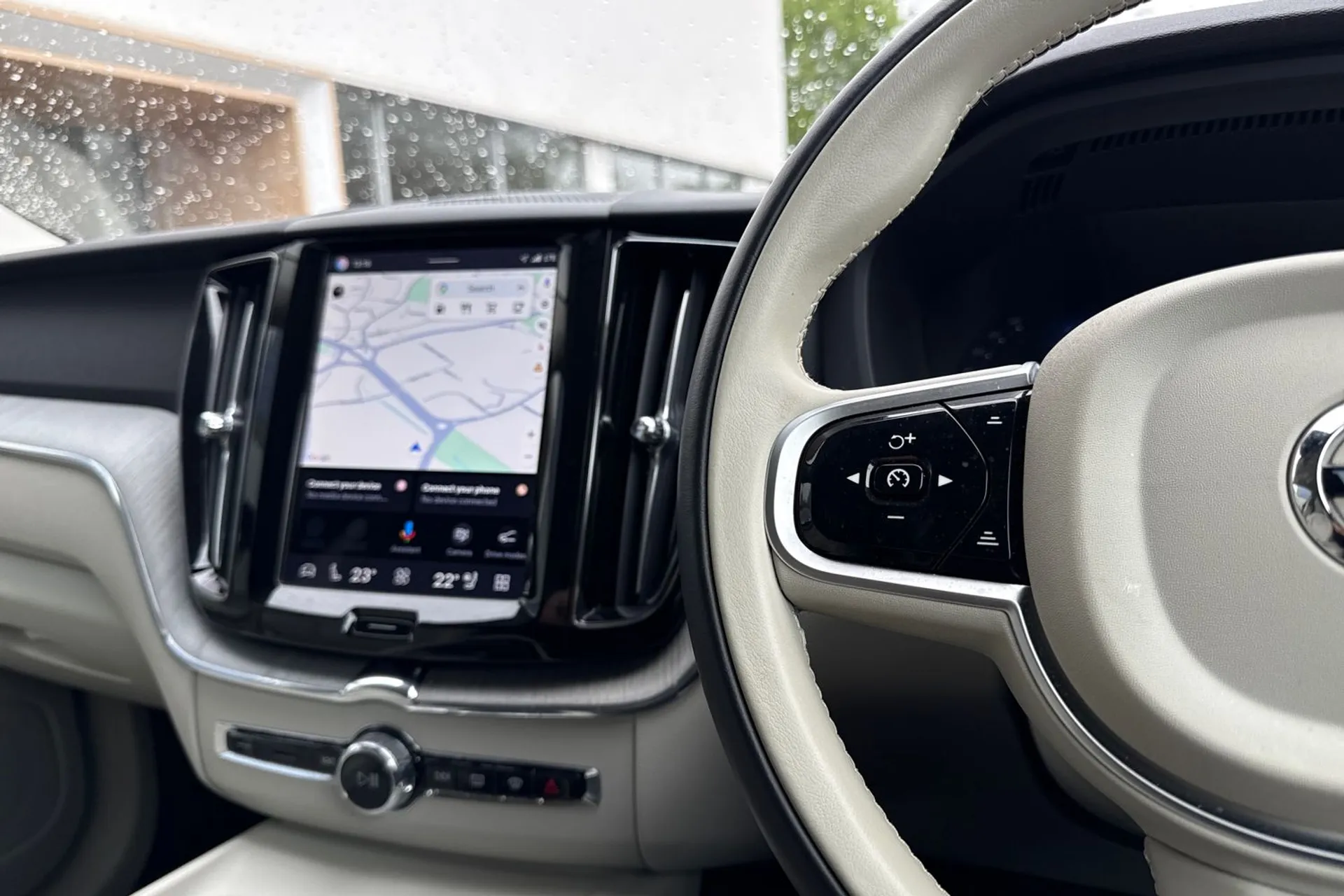 Volvo XC60 thumbnail image number 35