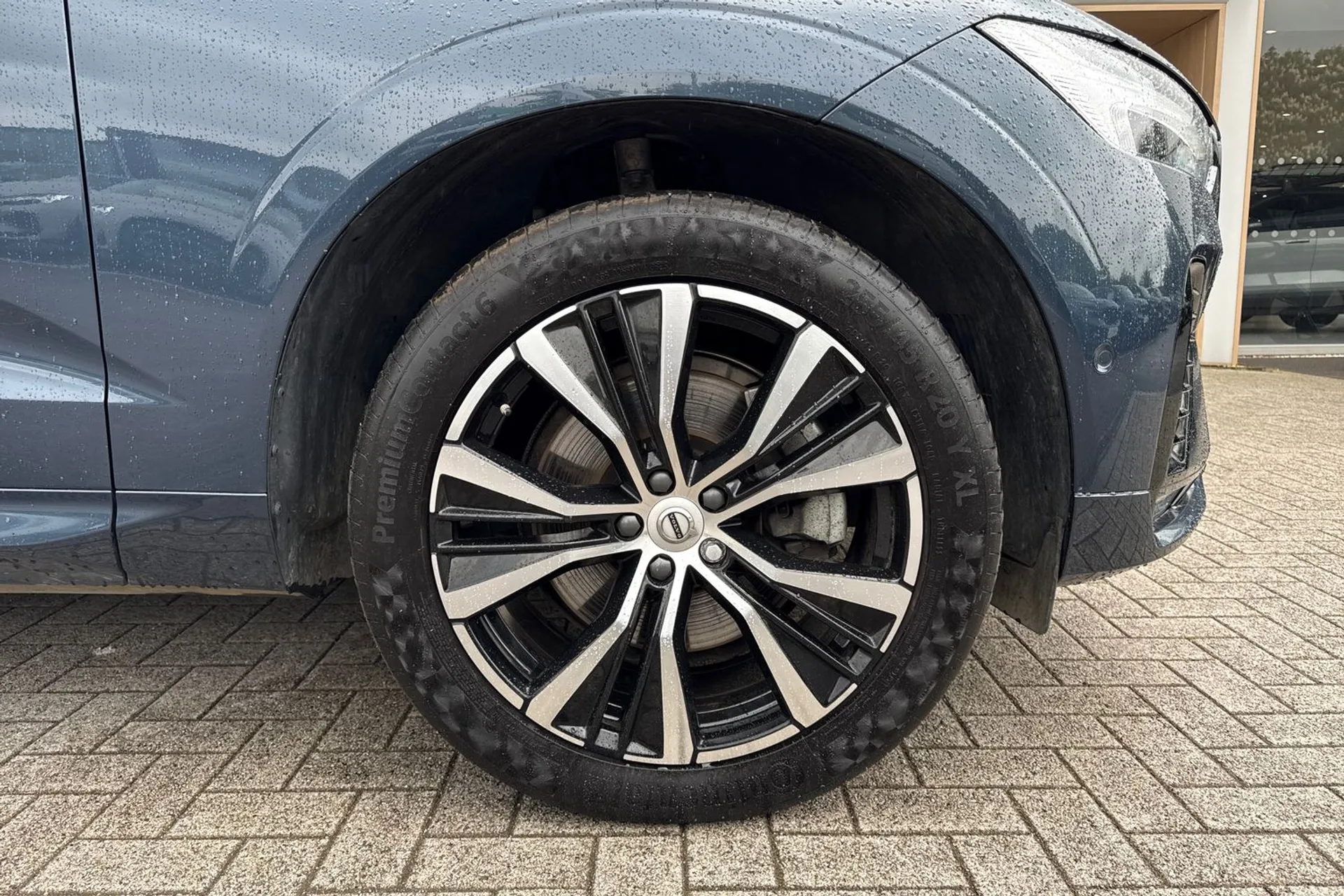 Volvo XC60 thumbnail image number 14