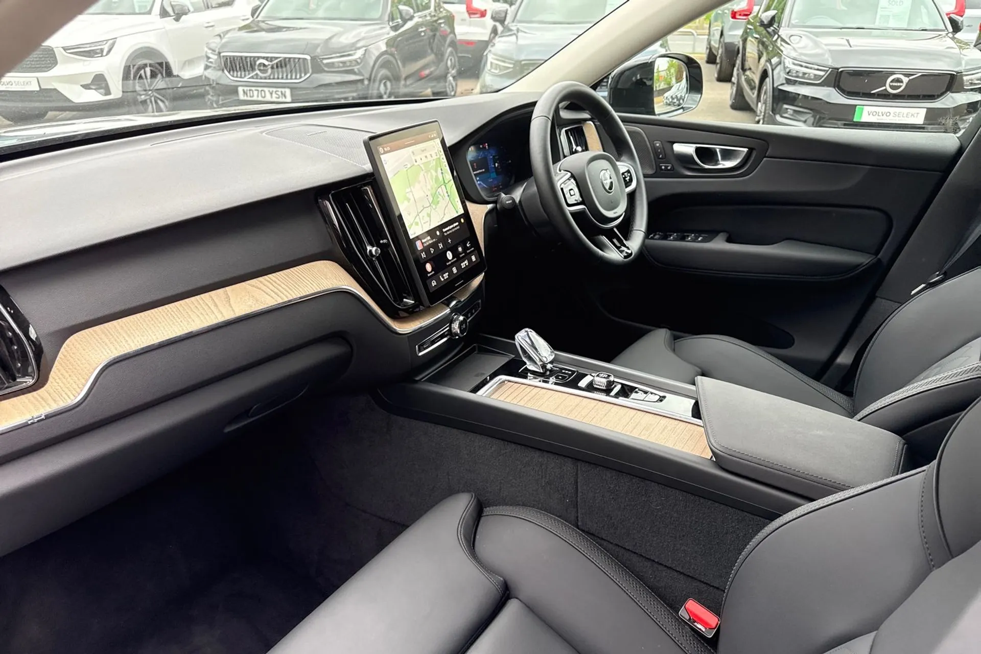 Volvo XC60 thumbnail image number 27