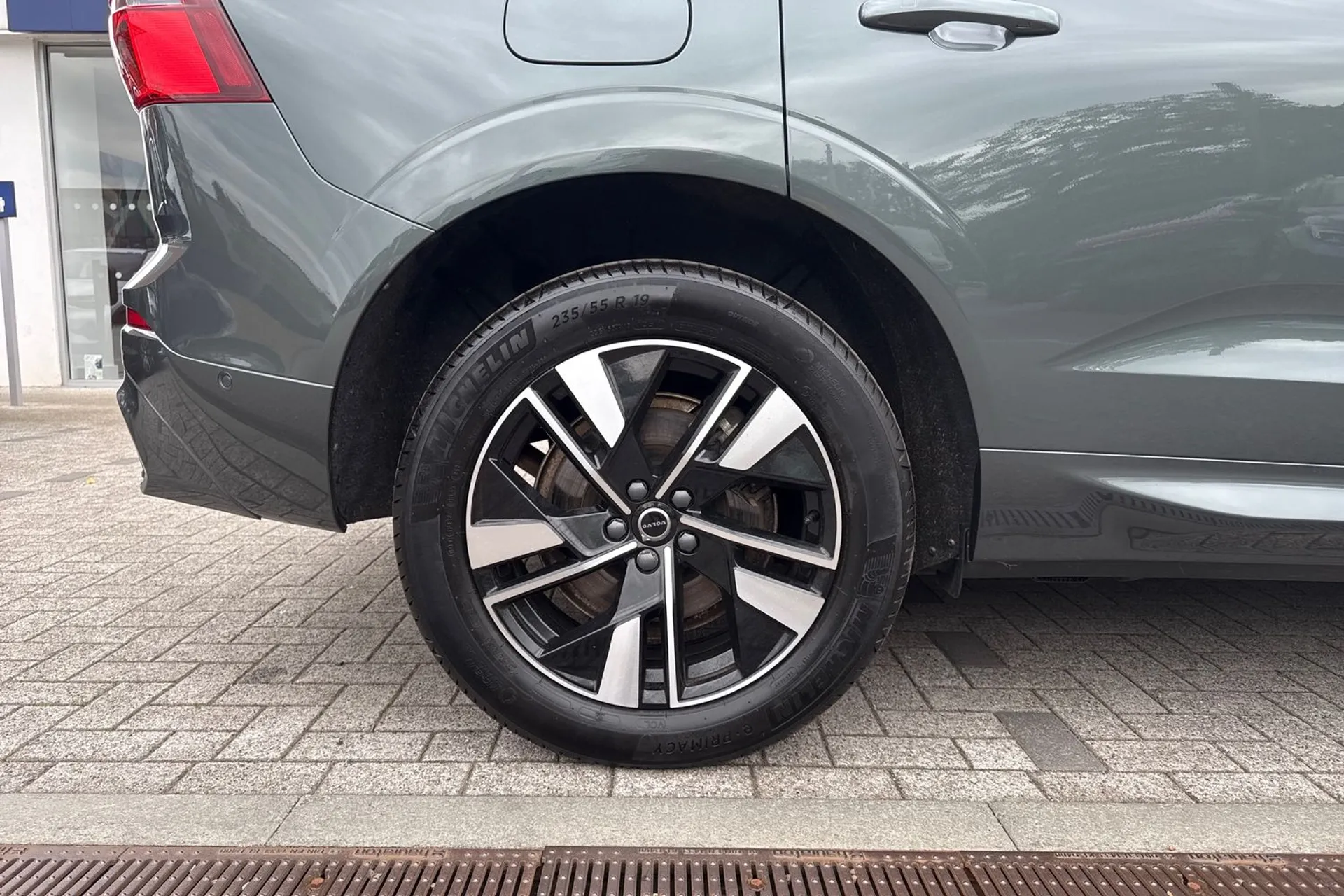 Volvo XC60 thumbnail image number 14