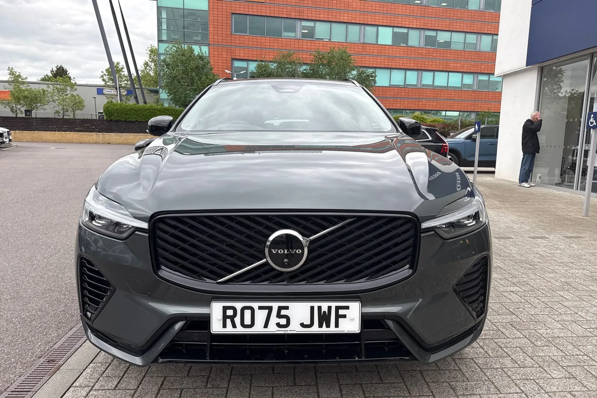 Volvo XC60 thumbnail image number 13