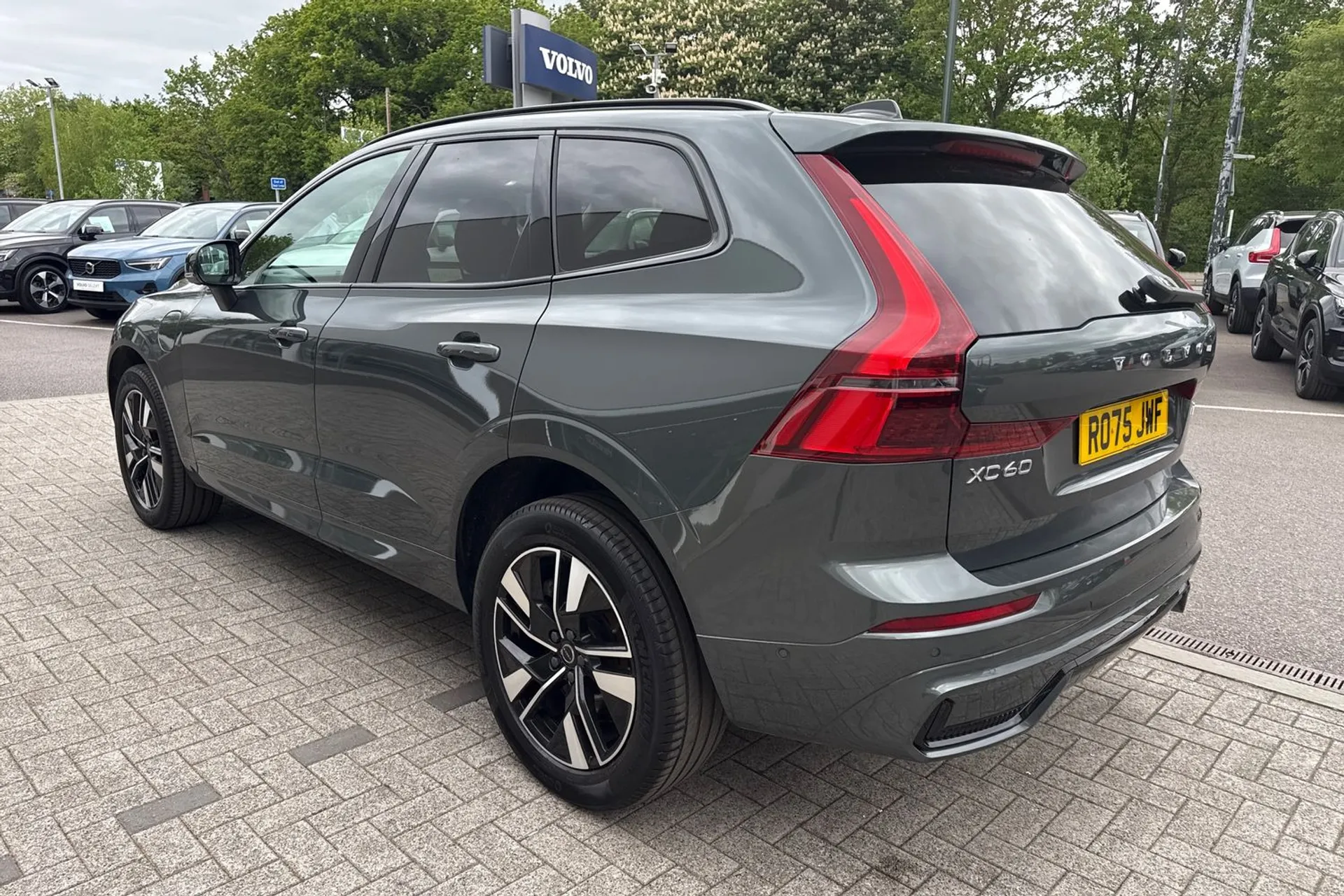 Volvo XC60 thumbnail image number 10