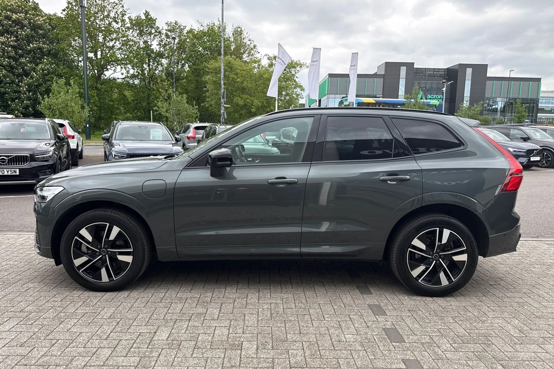 Volvo XC60 thumbnail image number 11