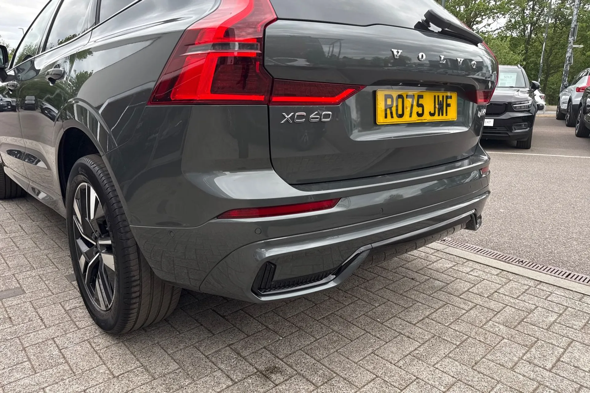 Volvo XC60 thumbnail image number 18