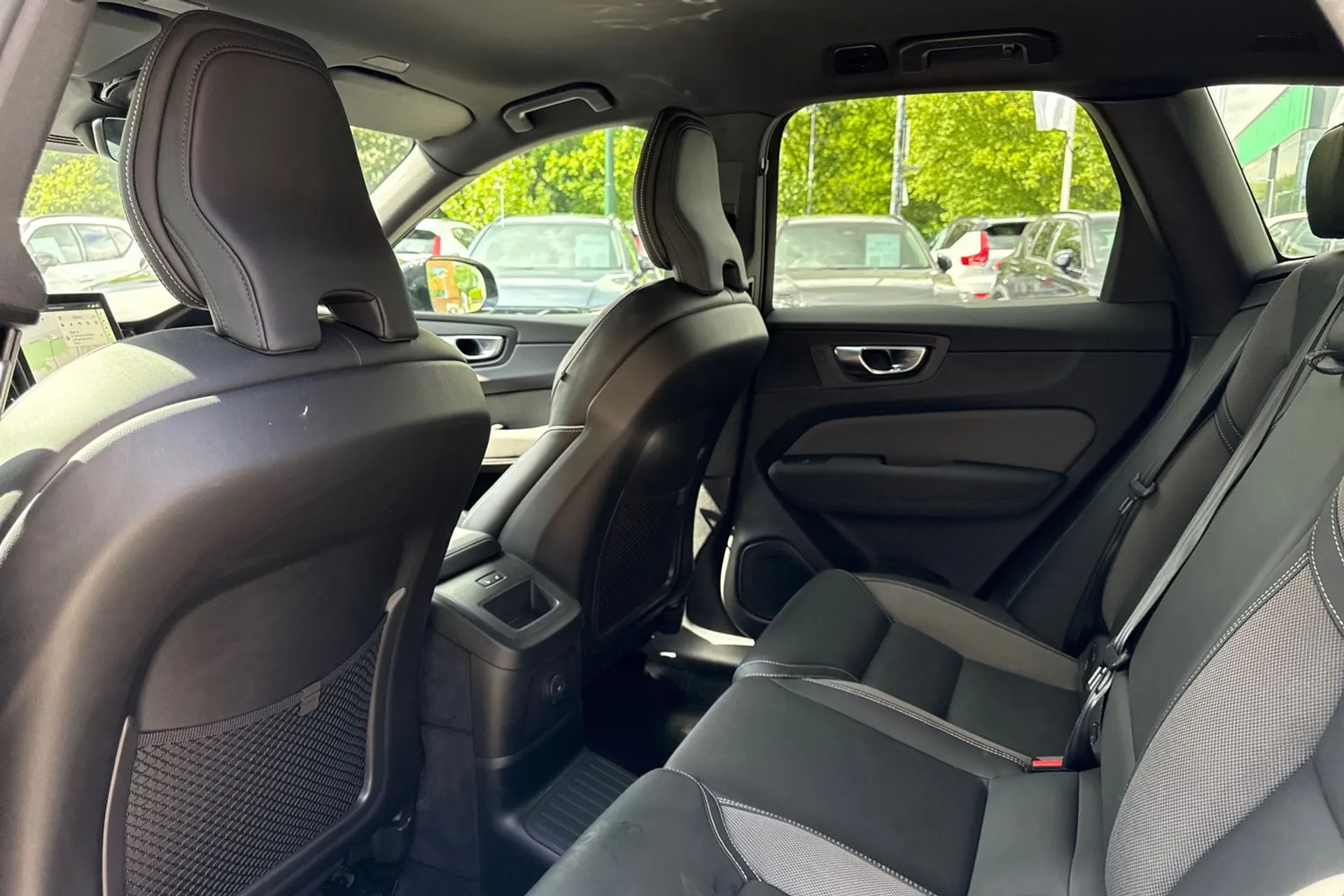 Volvo XC60 thumbnail image number 31