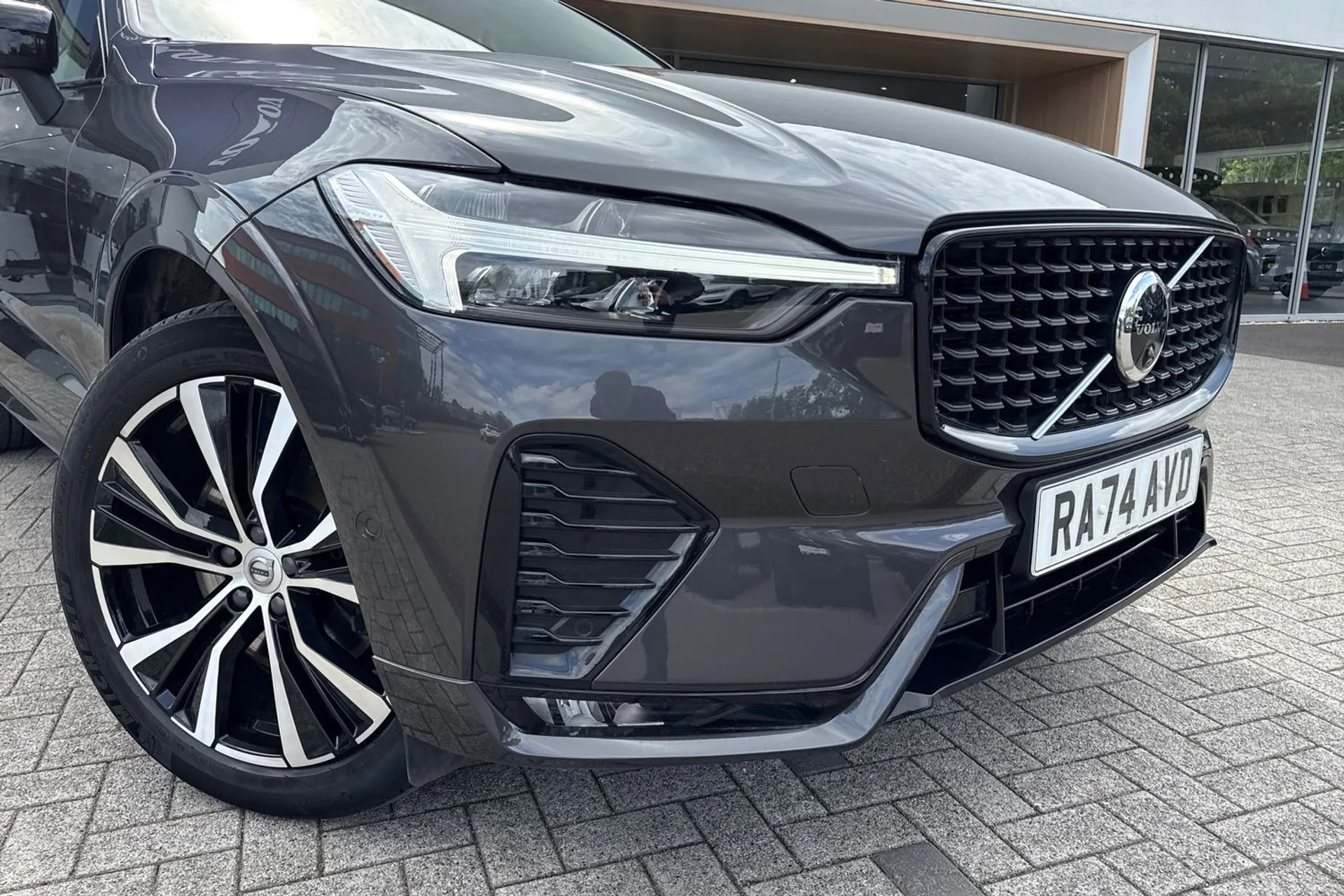 Volvo XC60 thumbnail image number 7