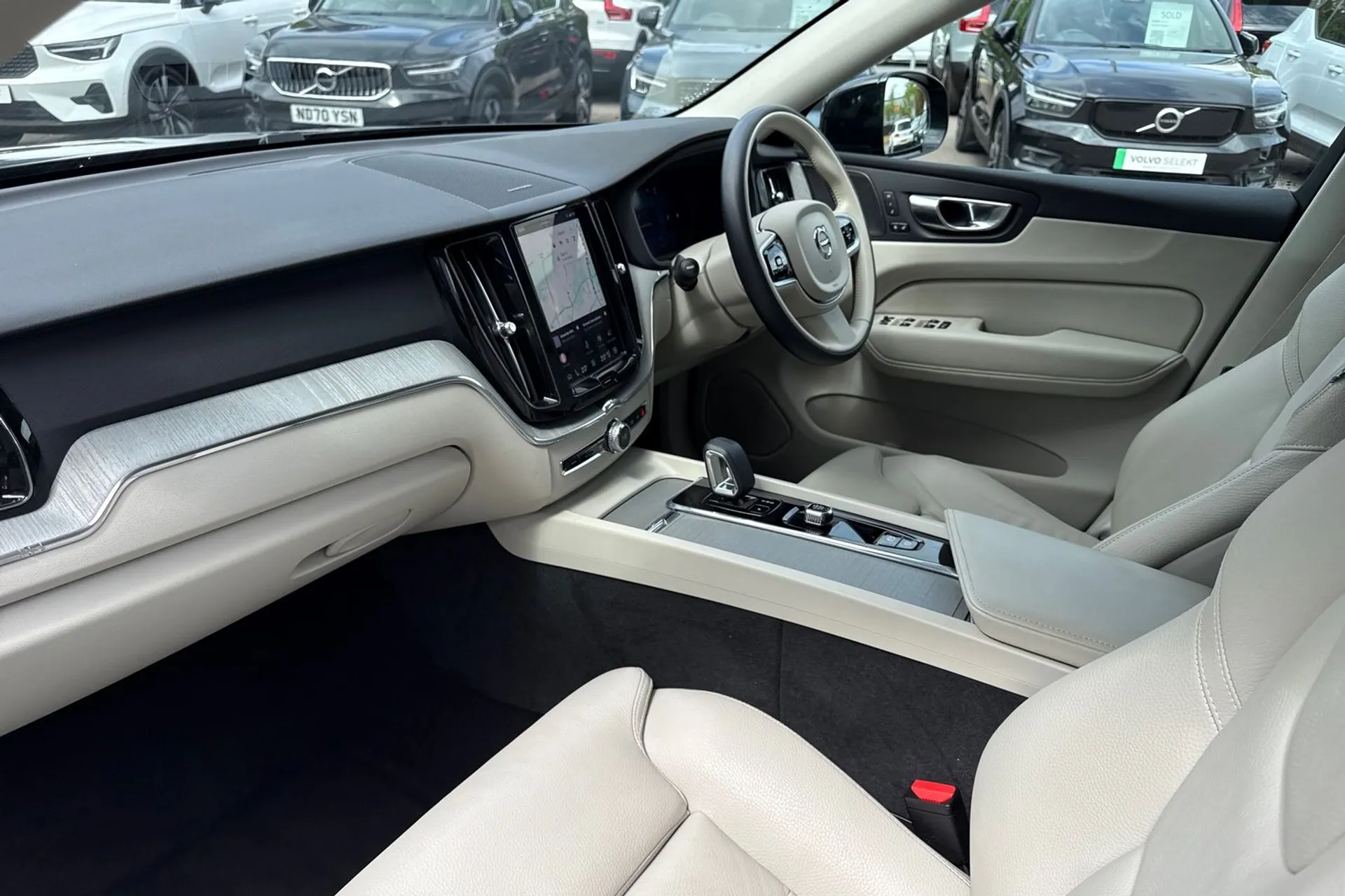 Volvo XC60 thumbnail image number 27