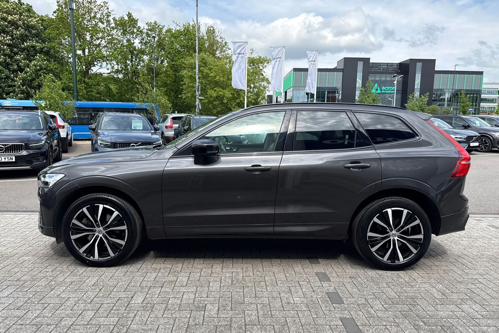 Volvo XC60 thumbnail image number 11