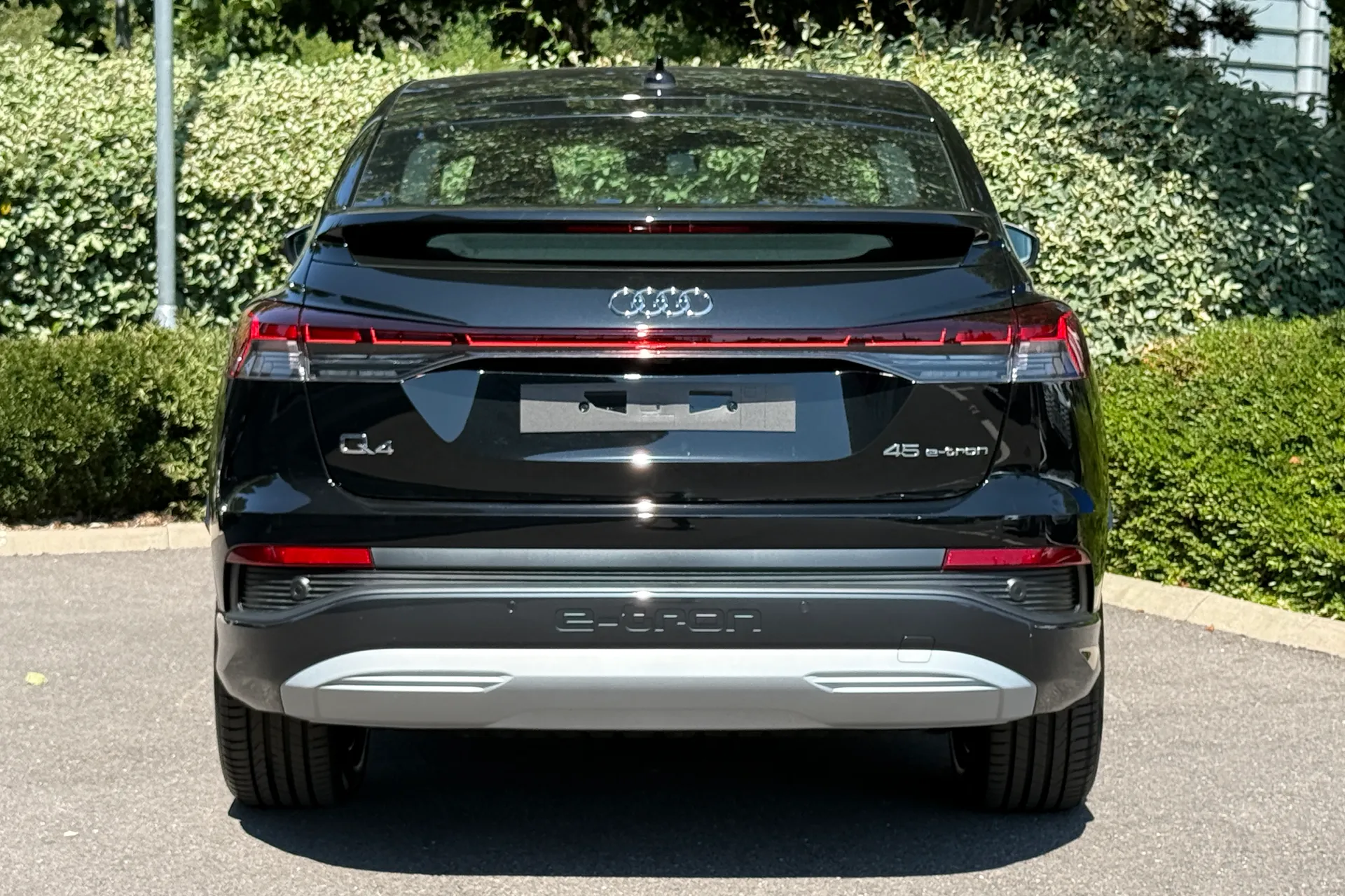 Audi Q4 e-tron thumbnail image number 44
