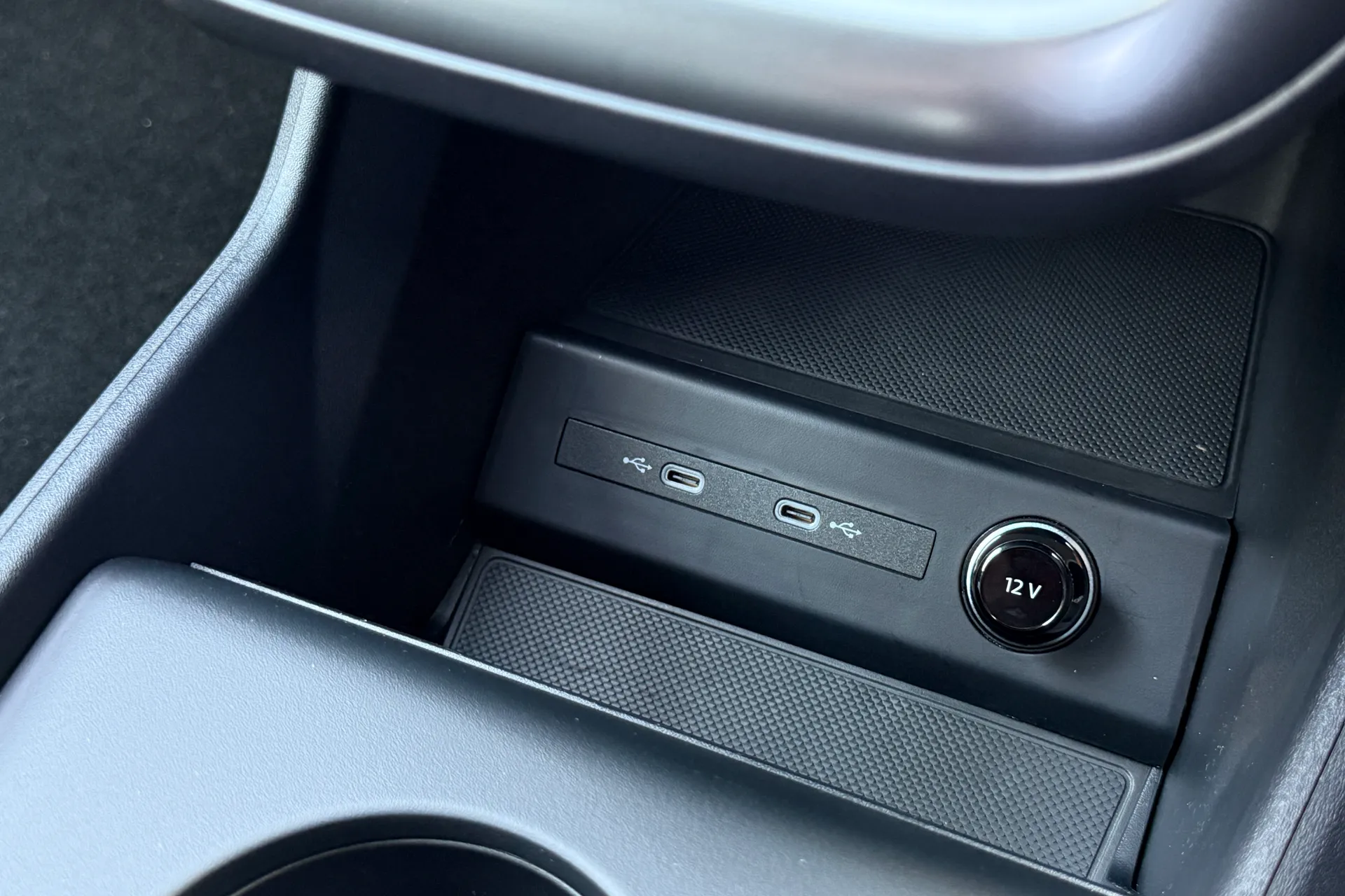 Audi Q4 e-tron thumbnail image number 24