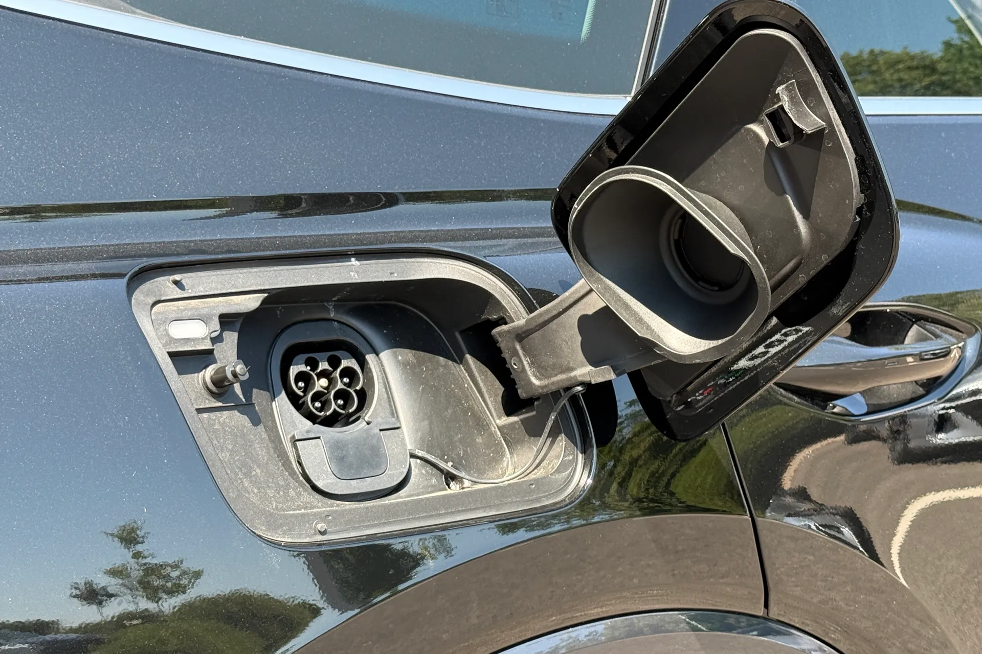 Audi Q4 e-tron thumbnail image number 13