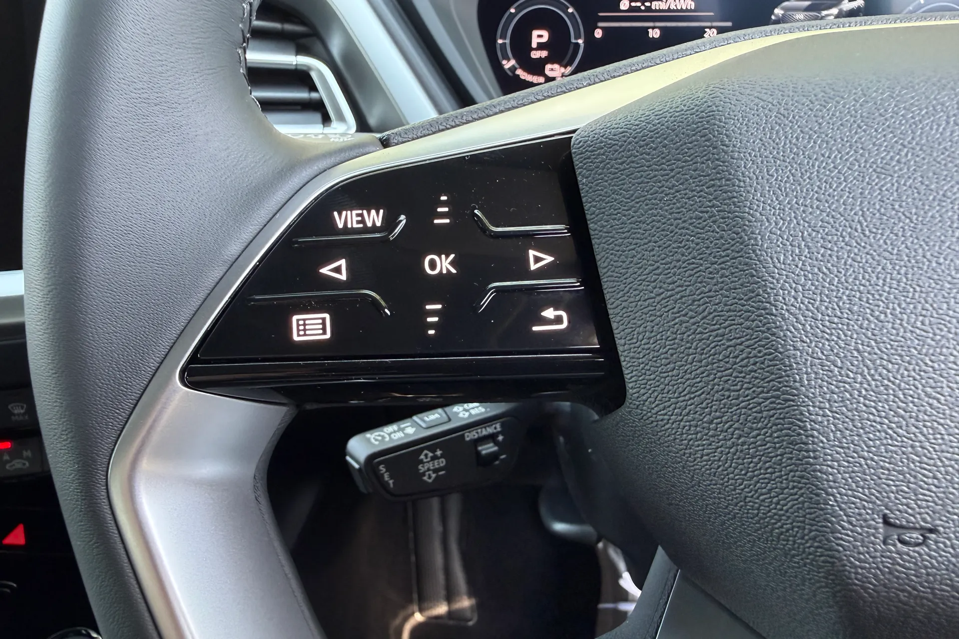 Audi Q4 e-tron thumbnail image number 41
