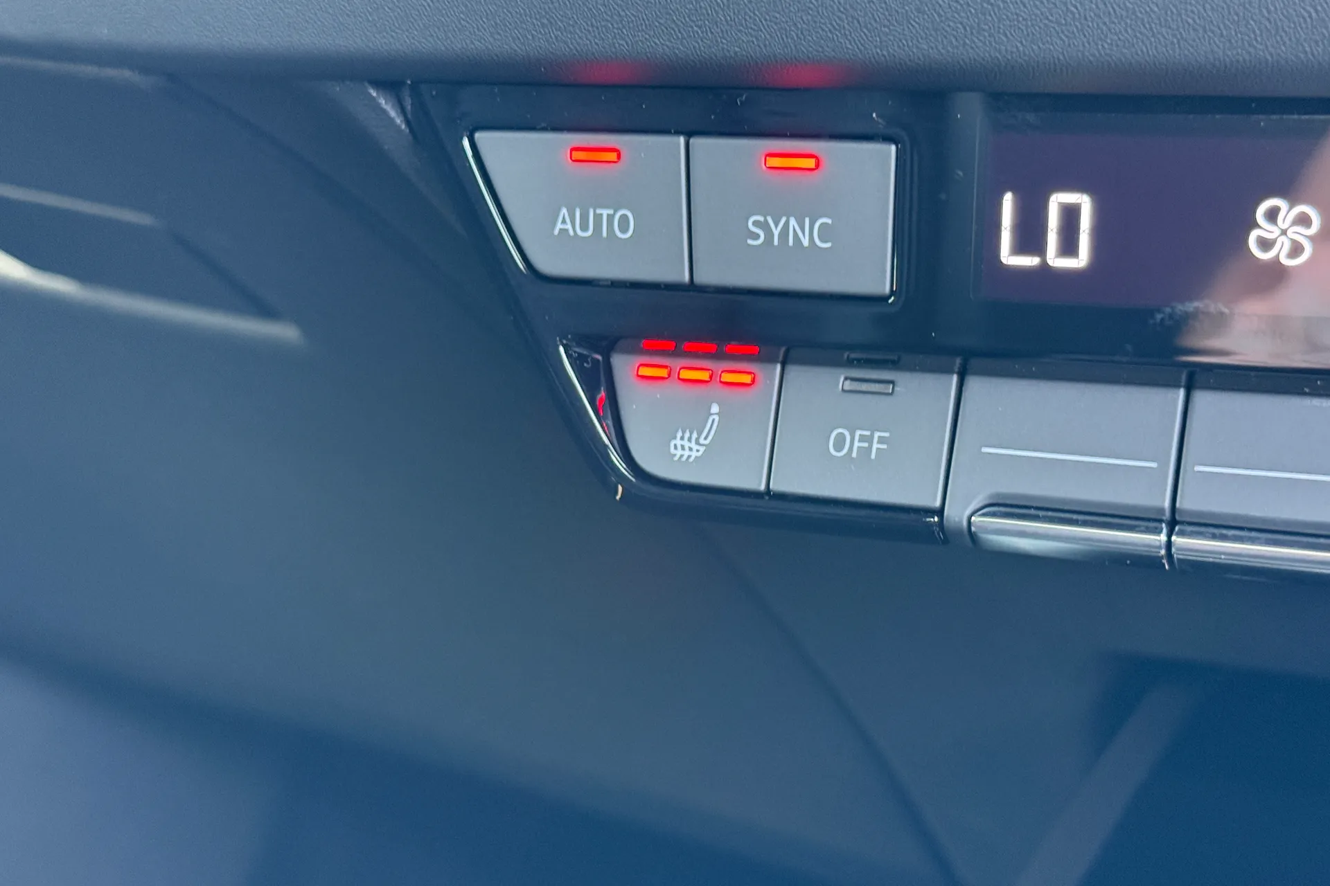 Audi Q4 e-tron thumbnail image number 39