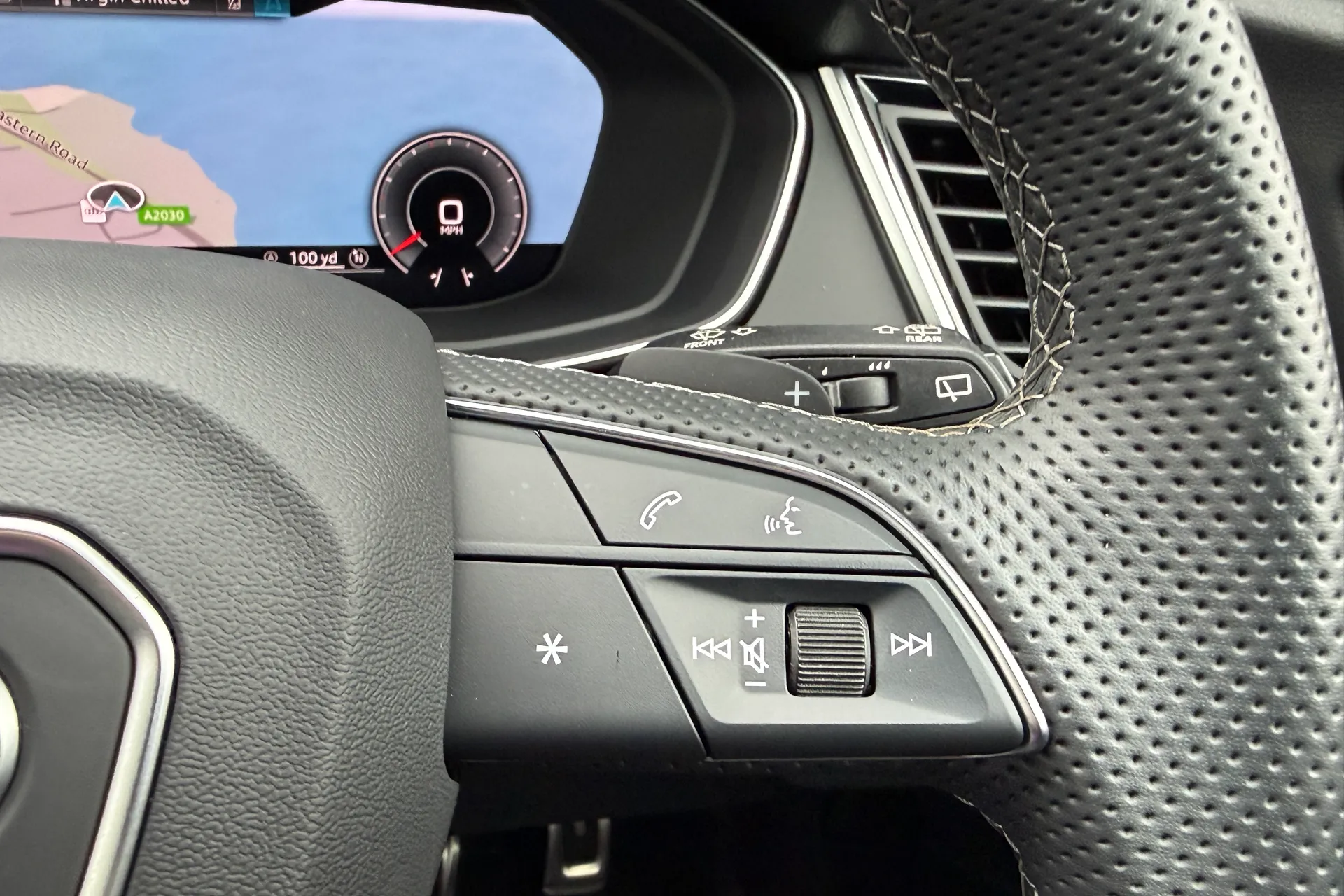 Audi Q5 thumbnail image number 35