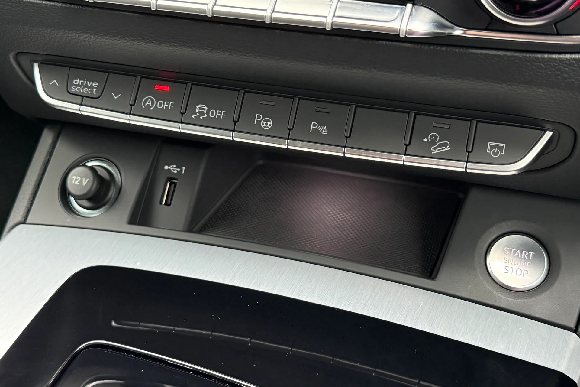 Audi Q5 thumbnail image number 37
