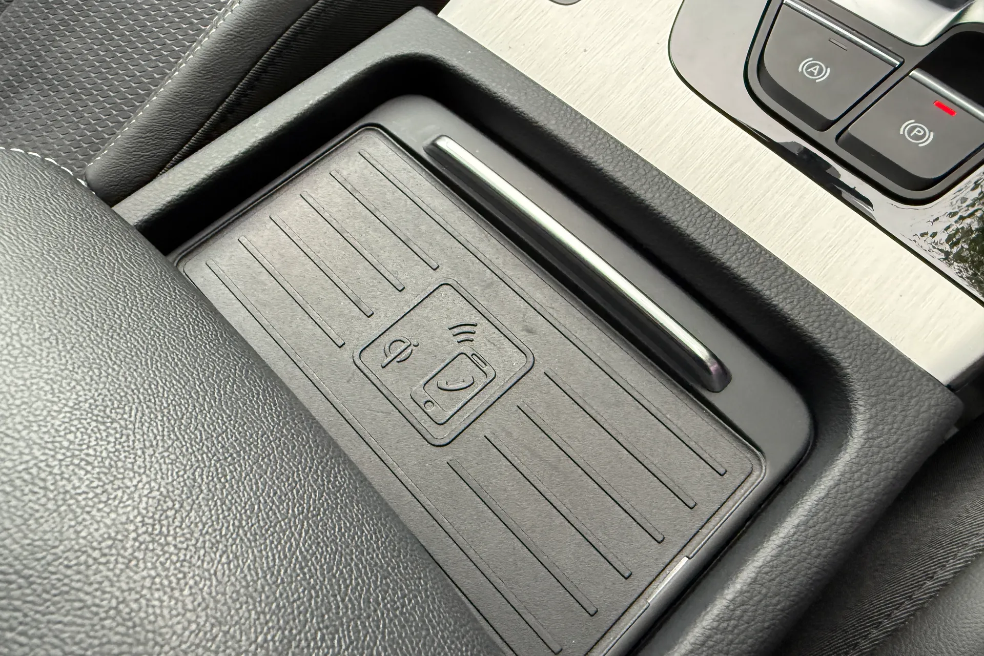Audi Q5 thumbnail image number 24