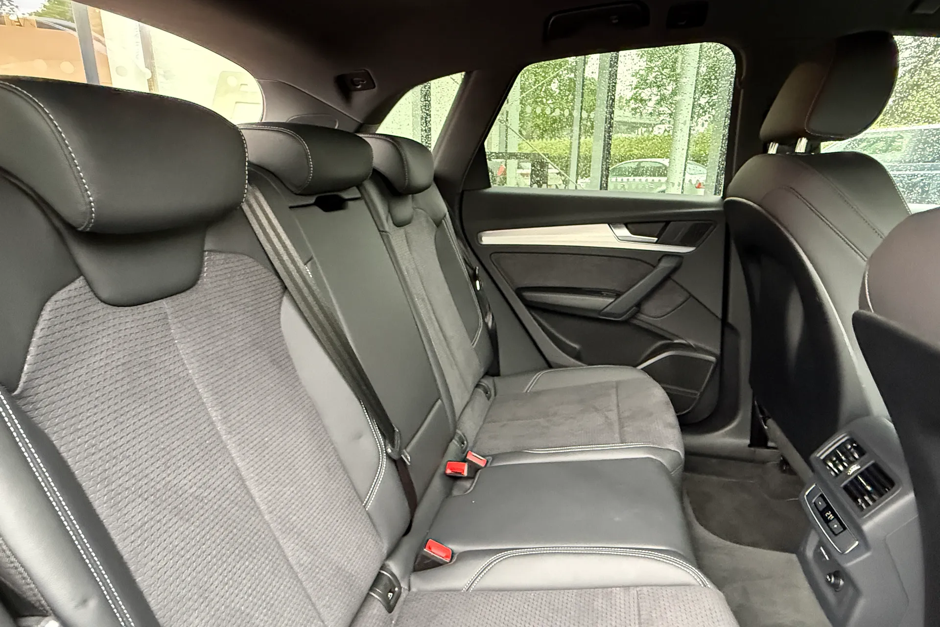 Audi Q5 thumbnail image number 50