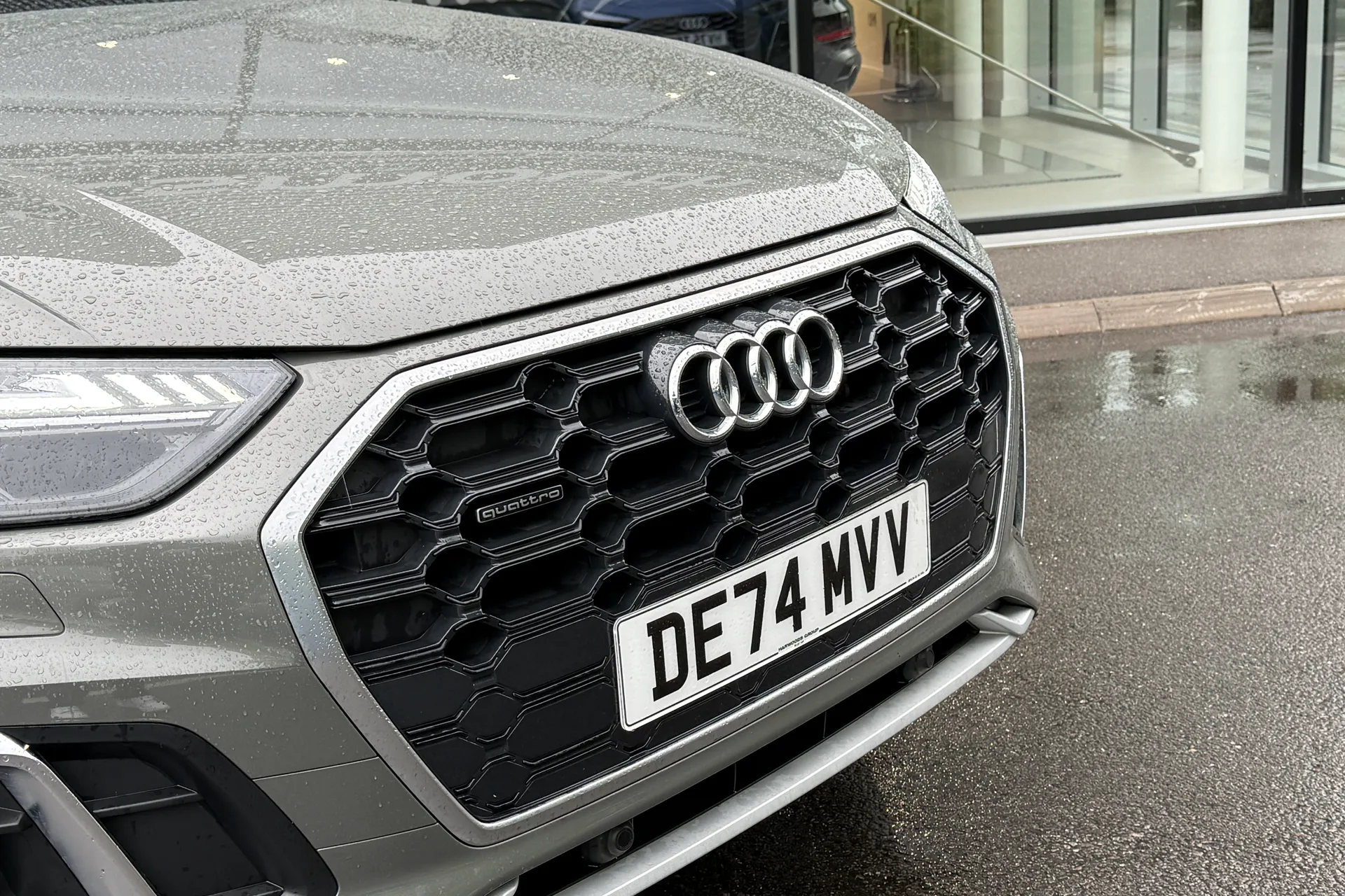 Audi Q5 thumbnail image number 9