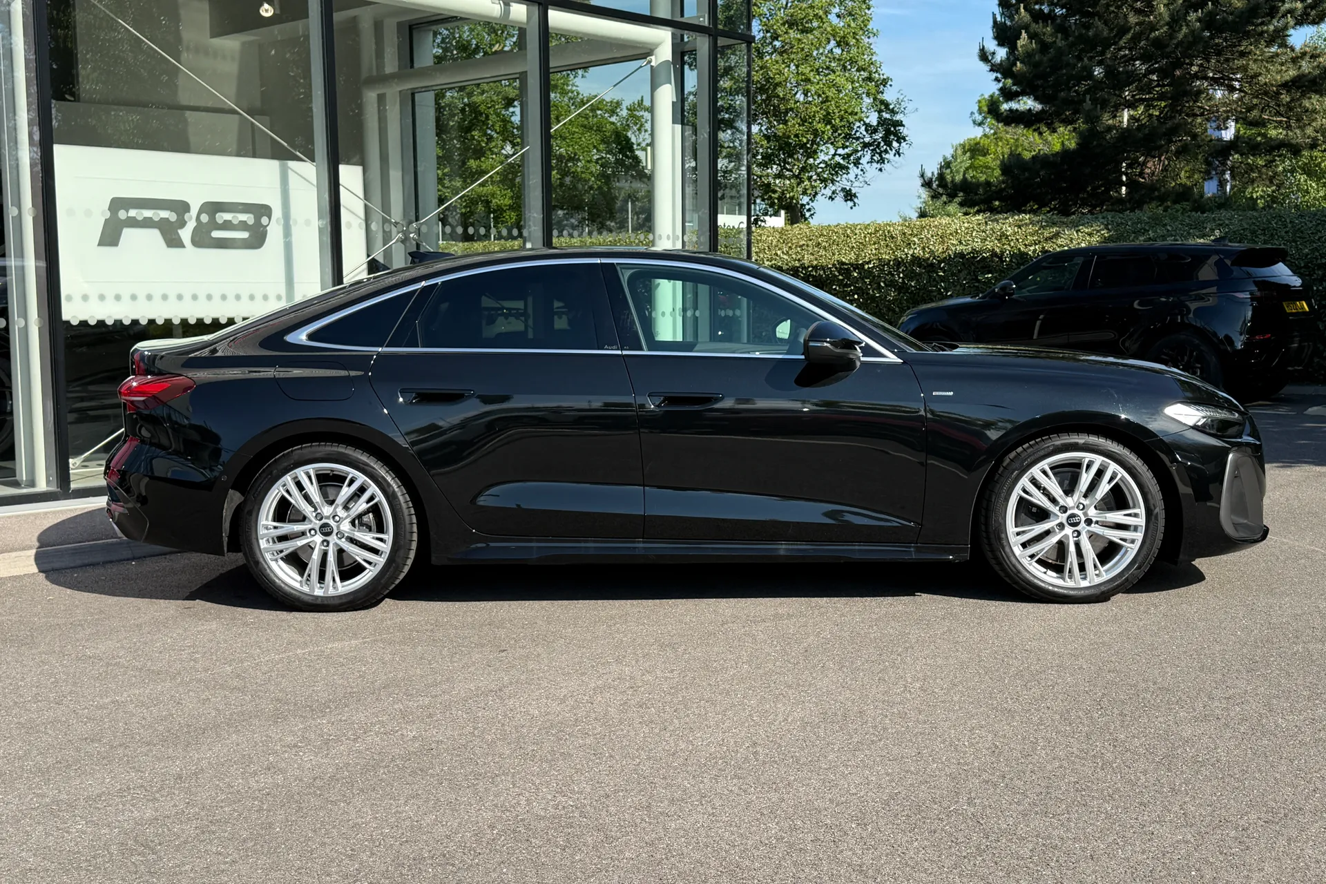 Audi A5 thumbnail image number 2