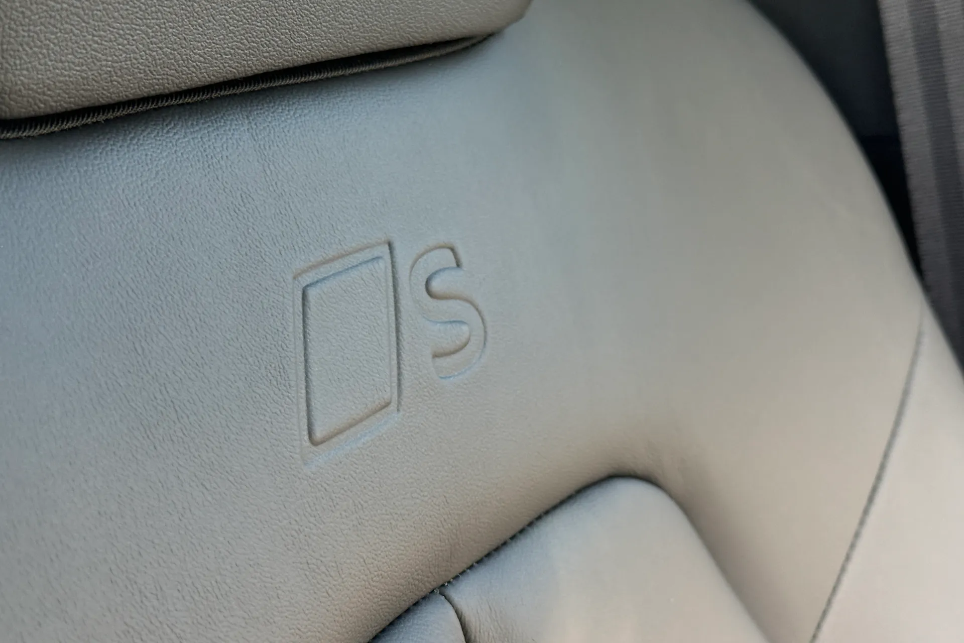 Audi A5 thumbnail image number 28