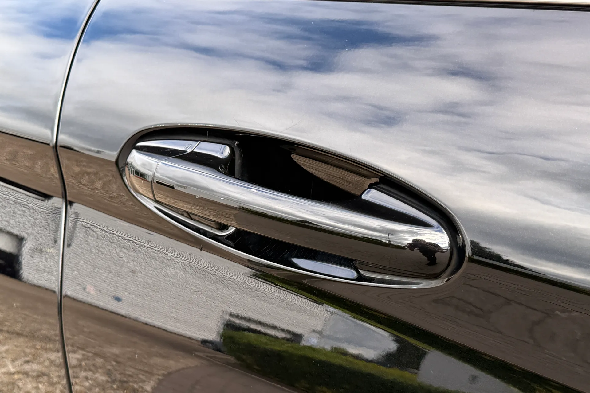 FORD FIESTA thumbnail image number 47