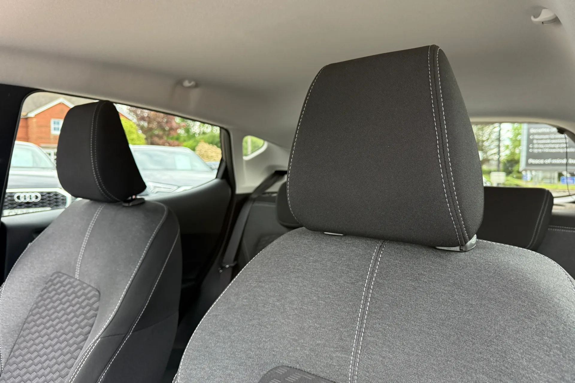 FORD FIESTA thumbnail image number 28