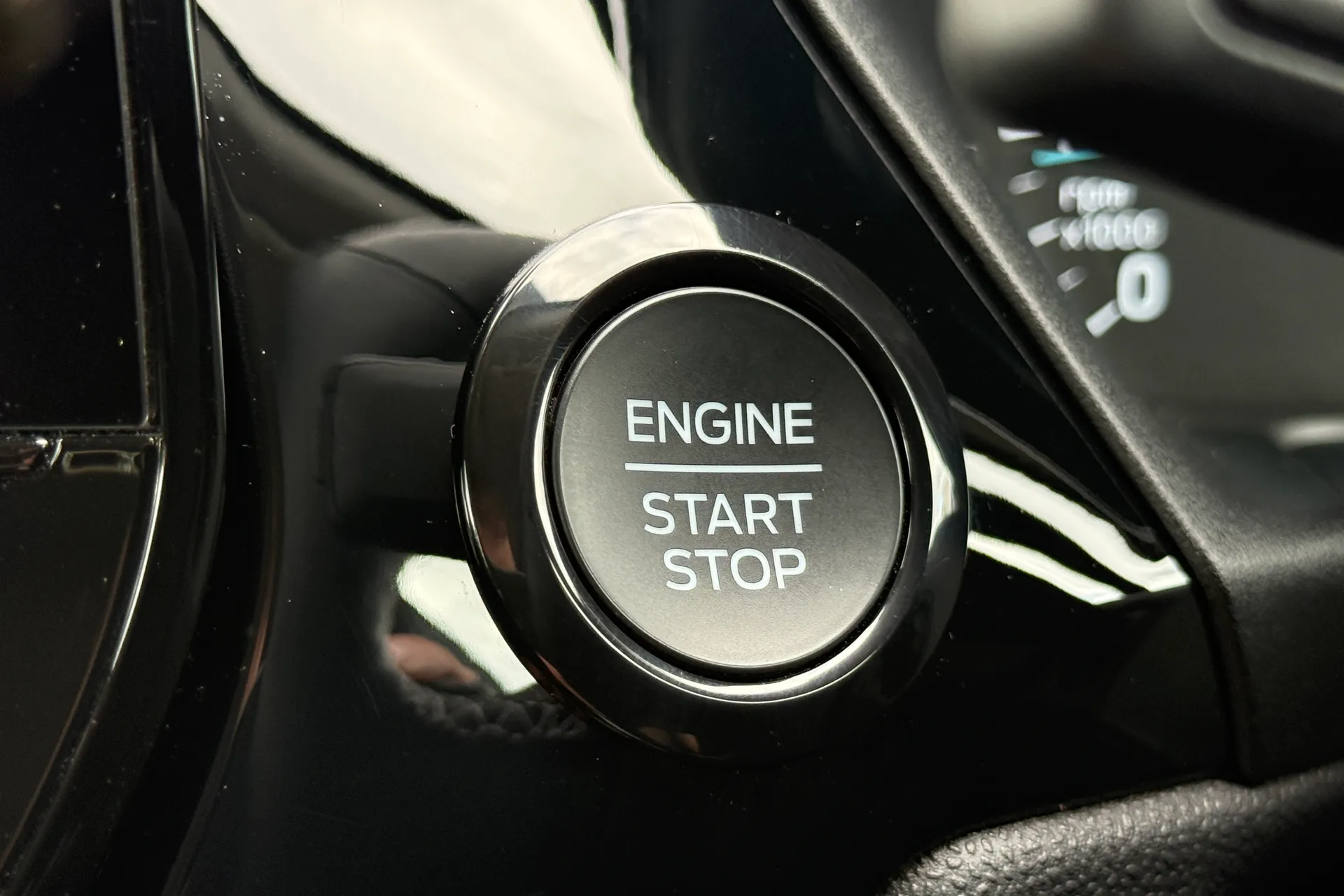 FORD FIESTA thumbnail image number 14