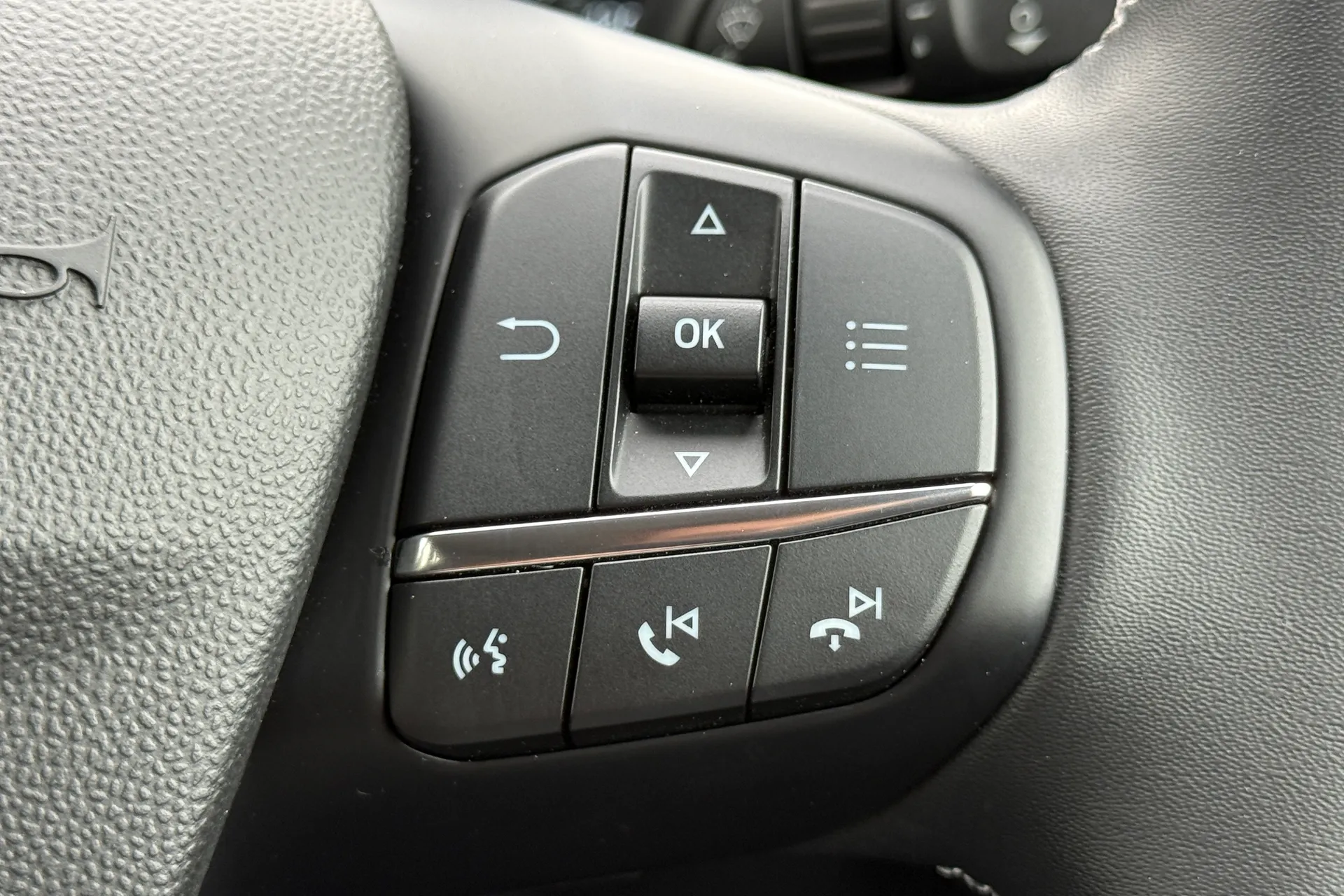 FORD FIESTA thumbnail image number 19