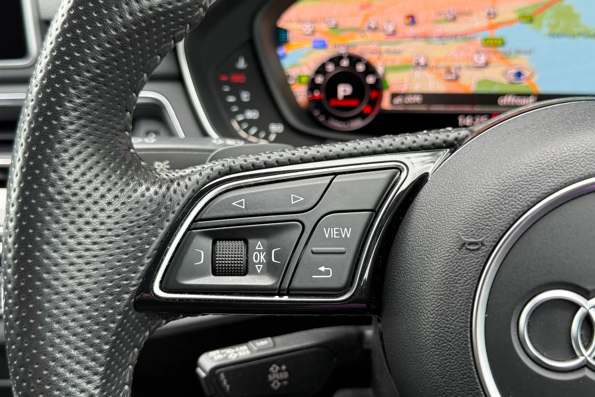 Audi A5 thumbnail image number 36