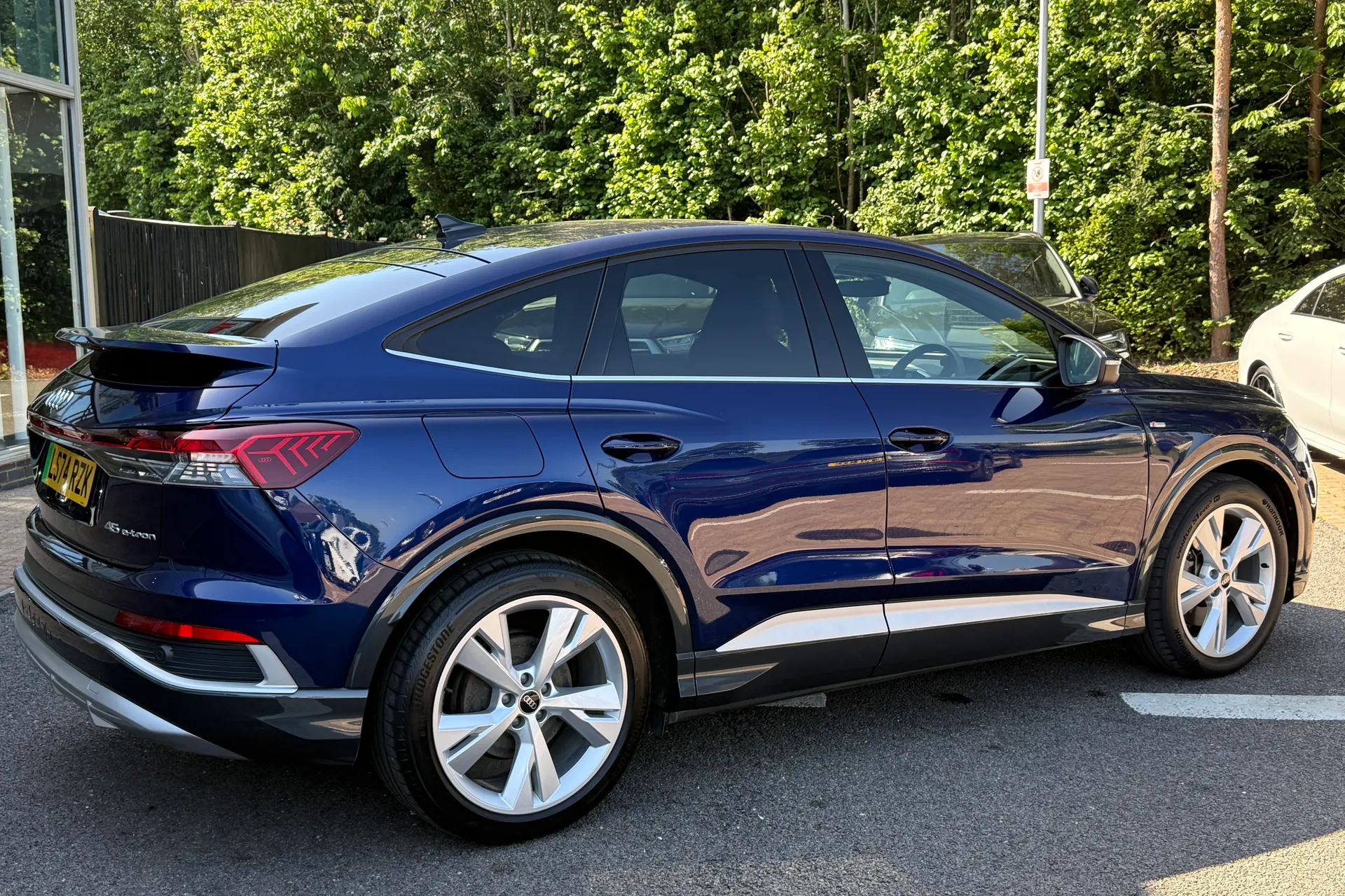Audi Q4 thumbnail image number 37