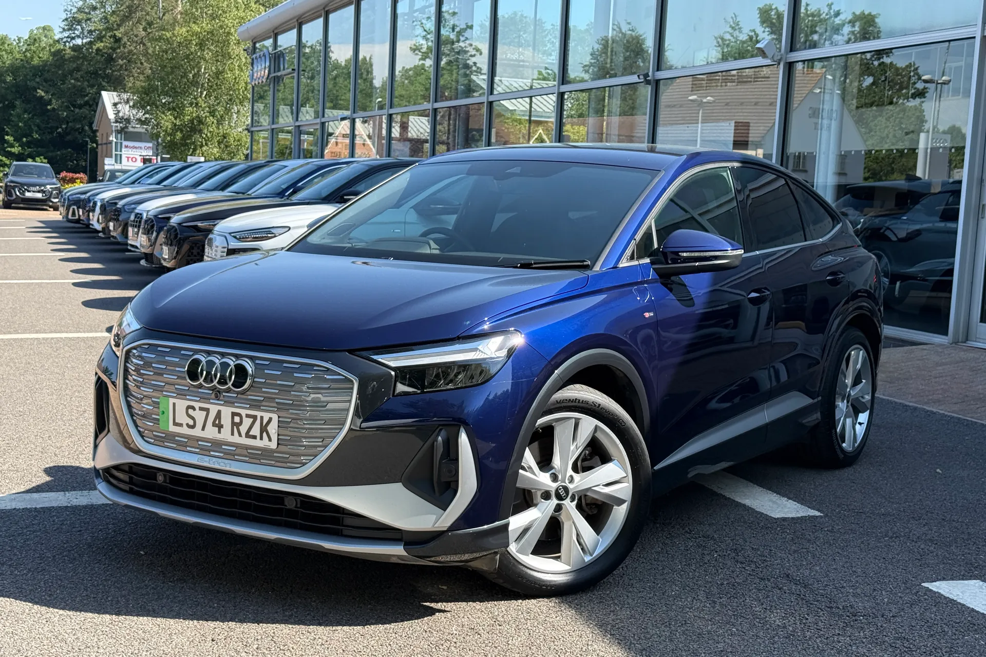 Audi Q4 thumbnail image number 52