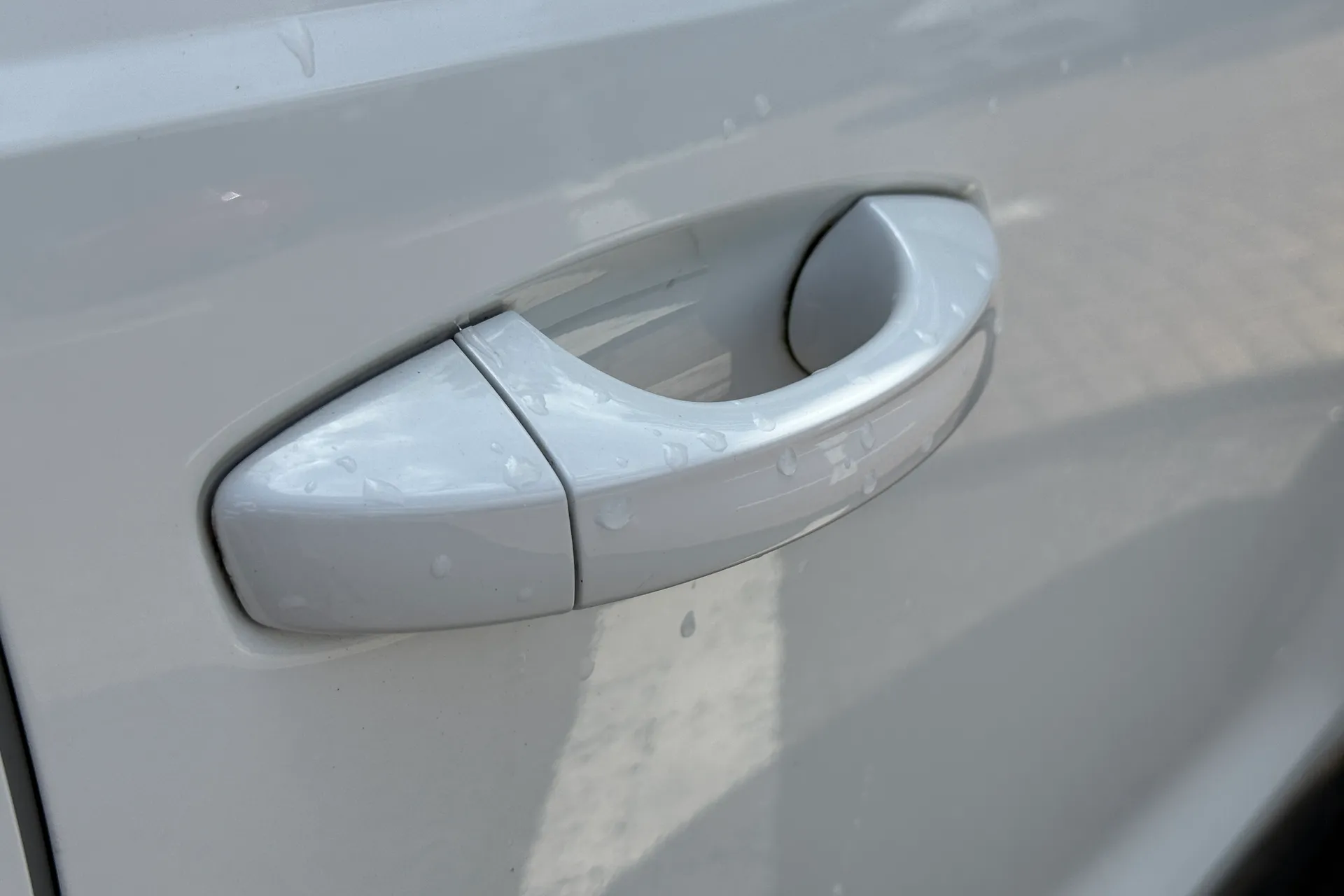 Audi Q3 thumbnail image number 14