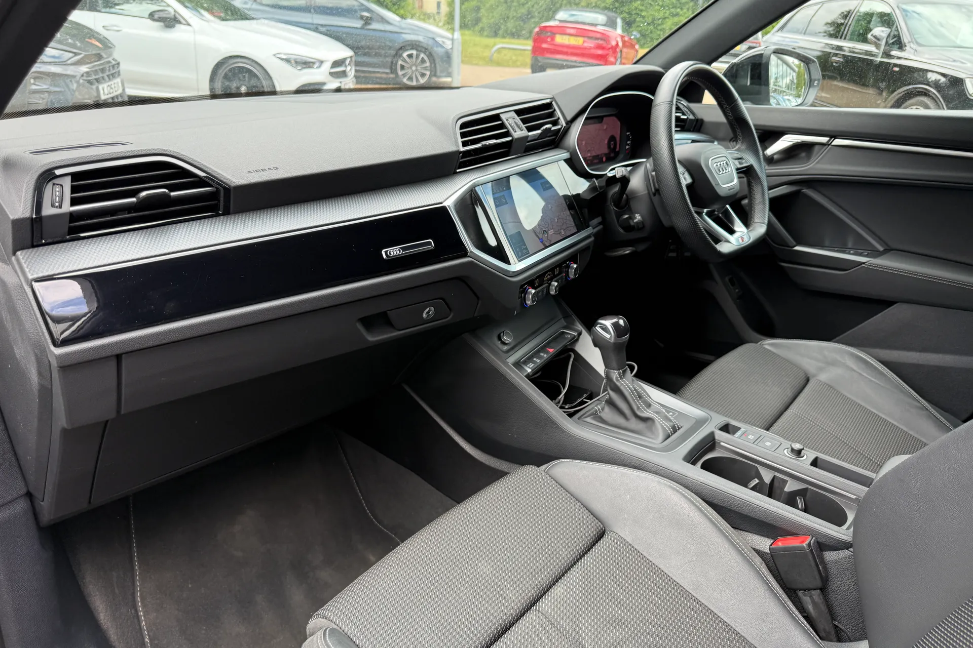 Audi Q3 thumbnail image number 51