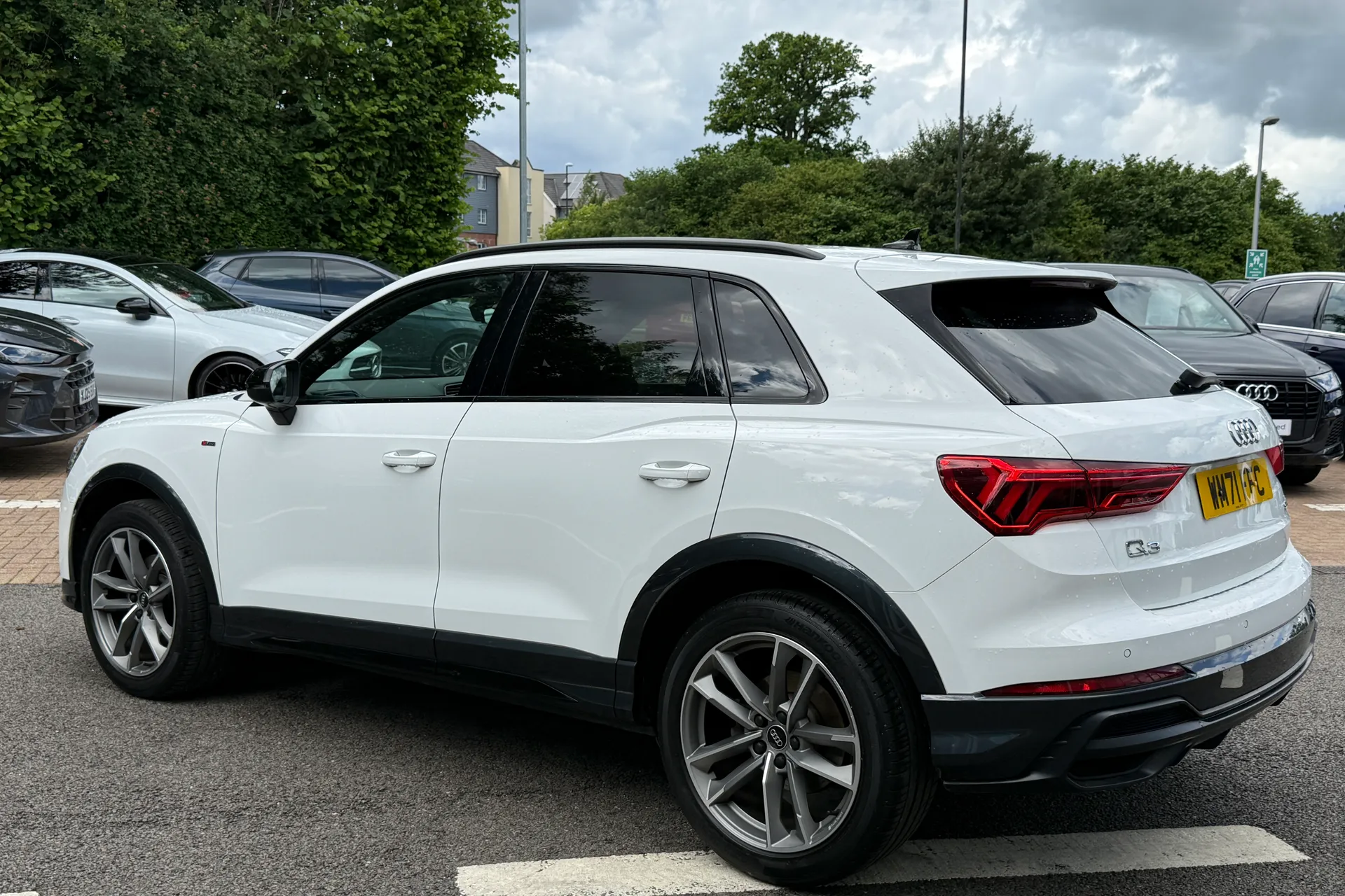 Audi Q3 thumbnail image number 46