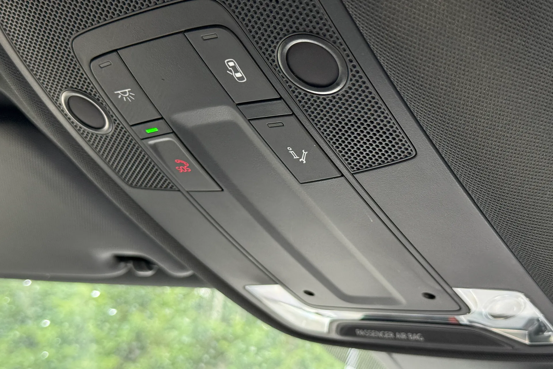 Audi Q3 thumbnail image number 22