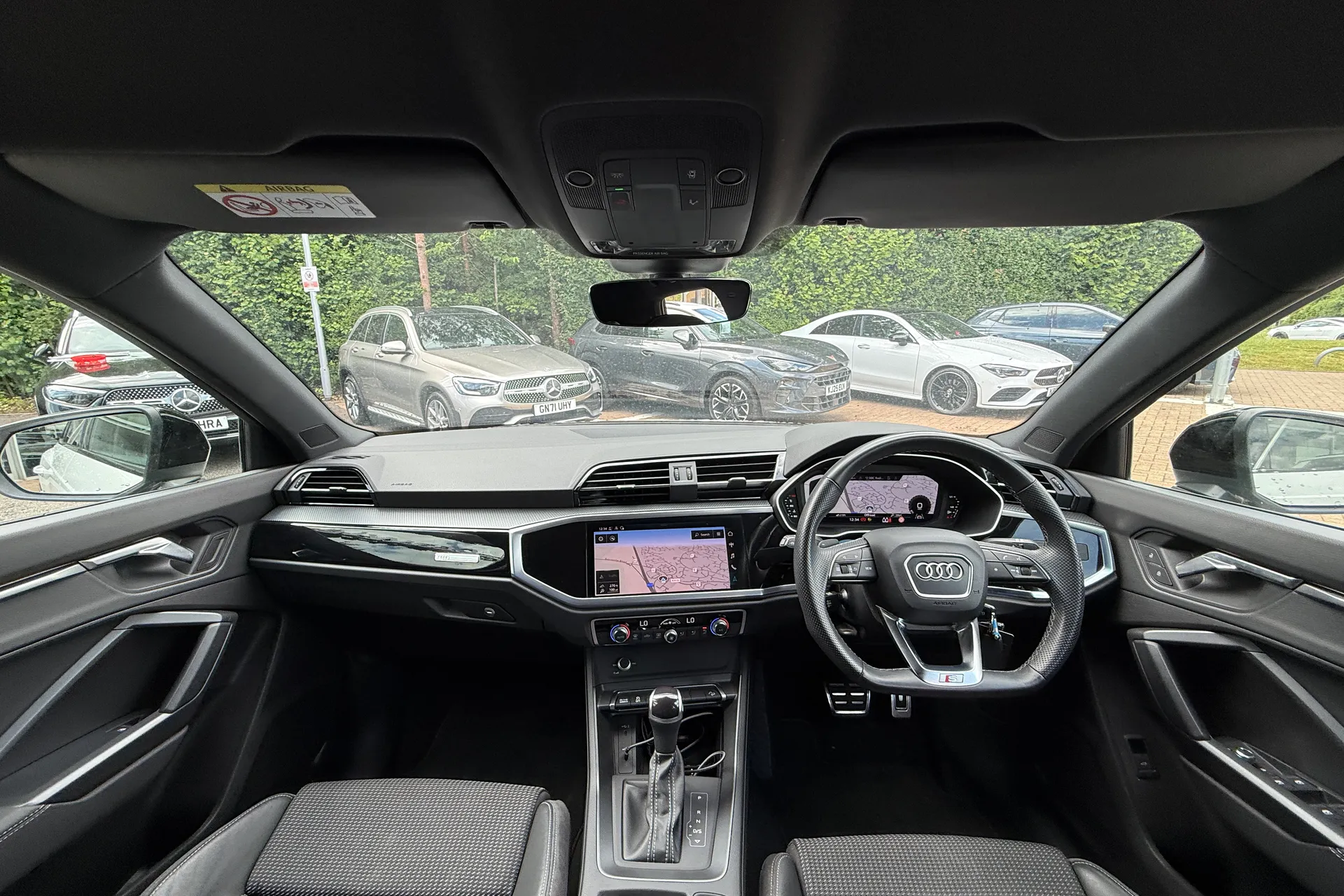 Audi Q3 thumbnail image number 3