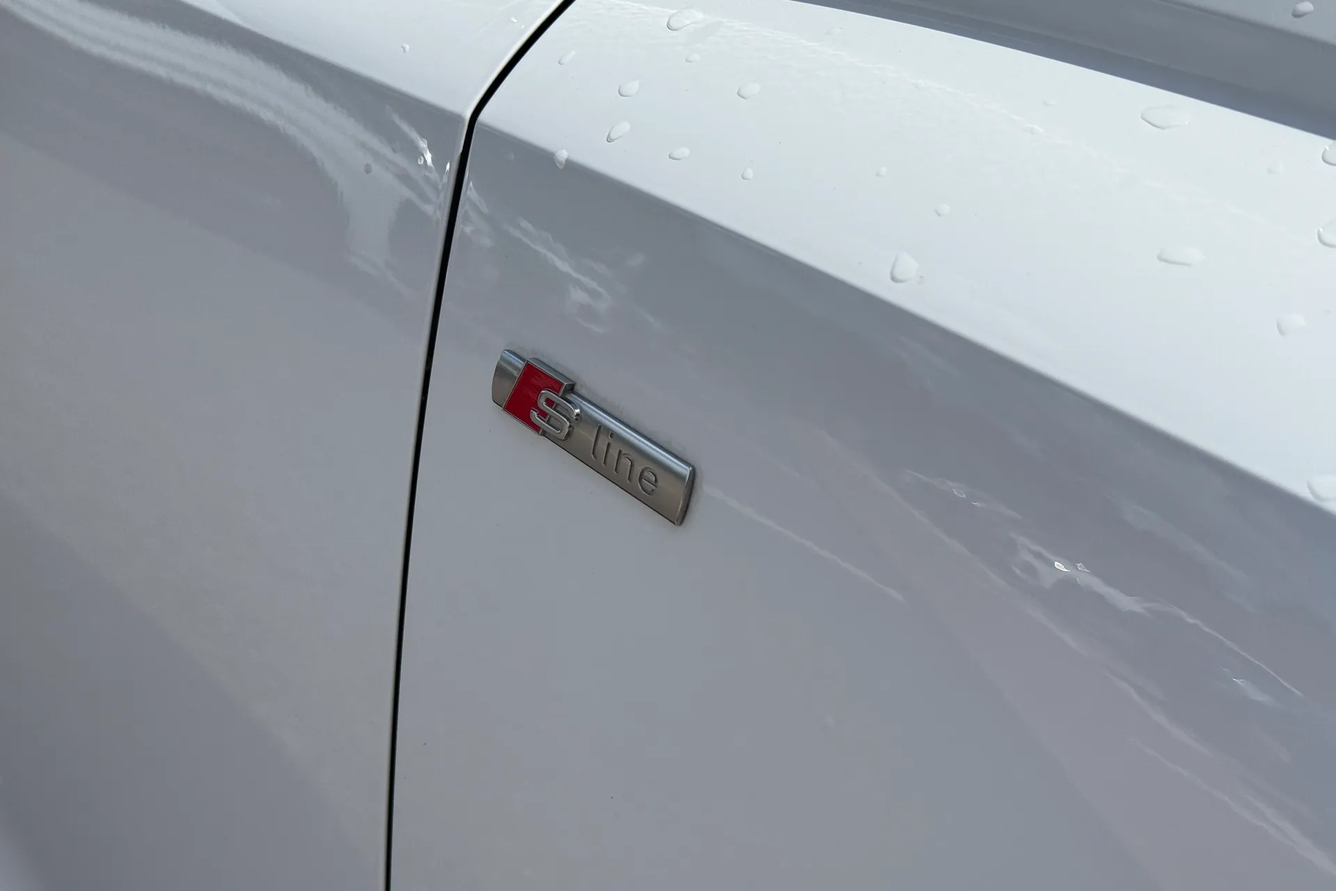 Audi Q3 thumbnail image number 12