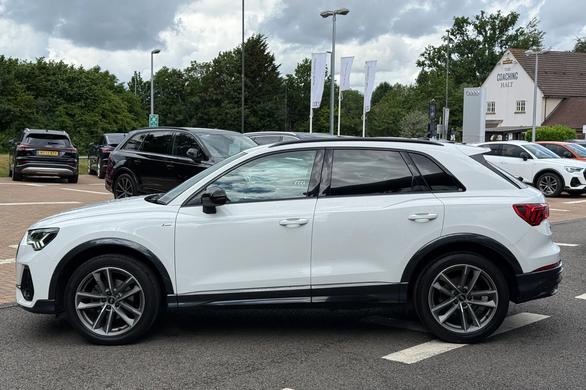Audi Q3 thumbnail image number 47