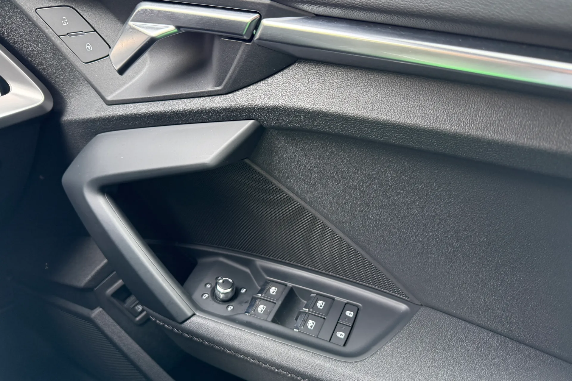 Audi A3 thumbnail image number 40