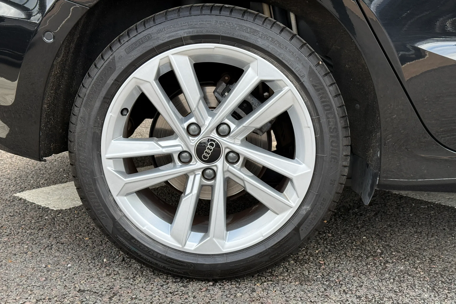 Audi A3 thumbnail image number 32