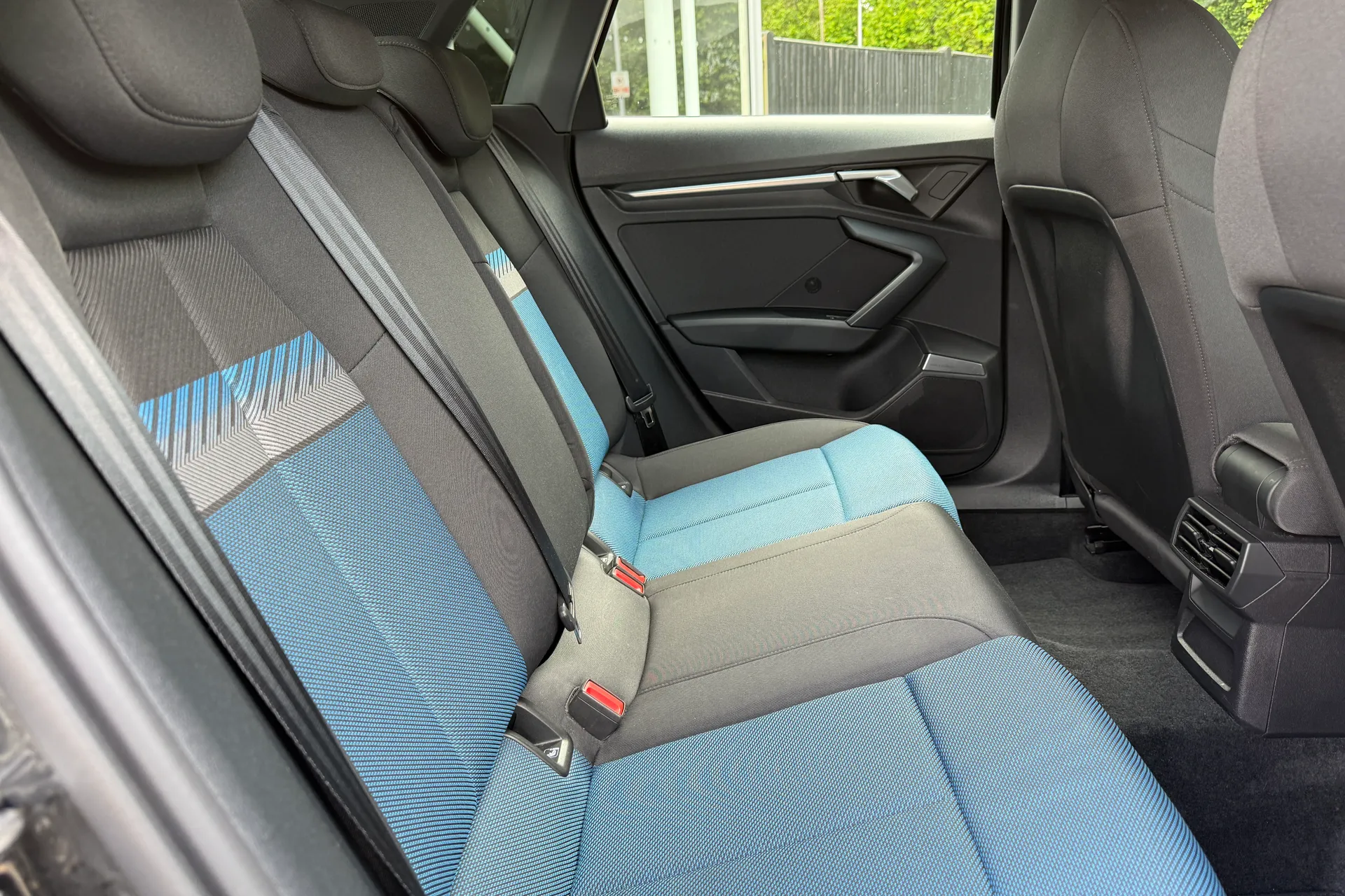 Audi A3 thumbnail image number 35