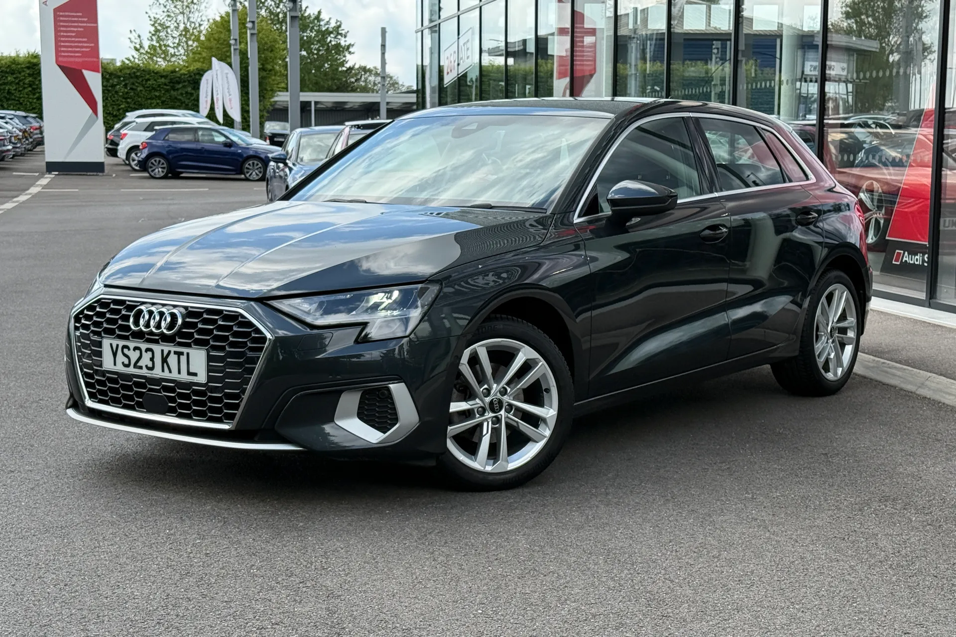 Audi A3 thumbnail image number 14