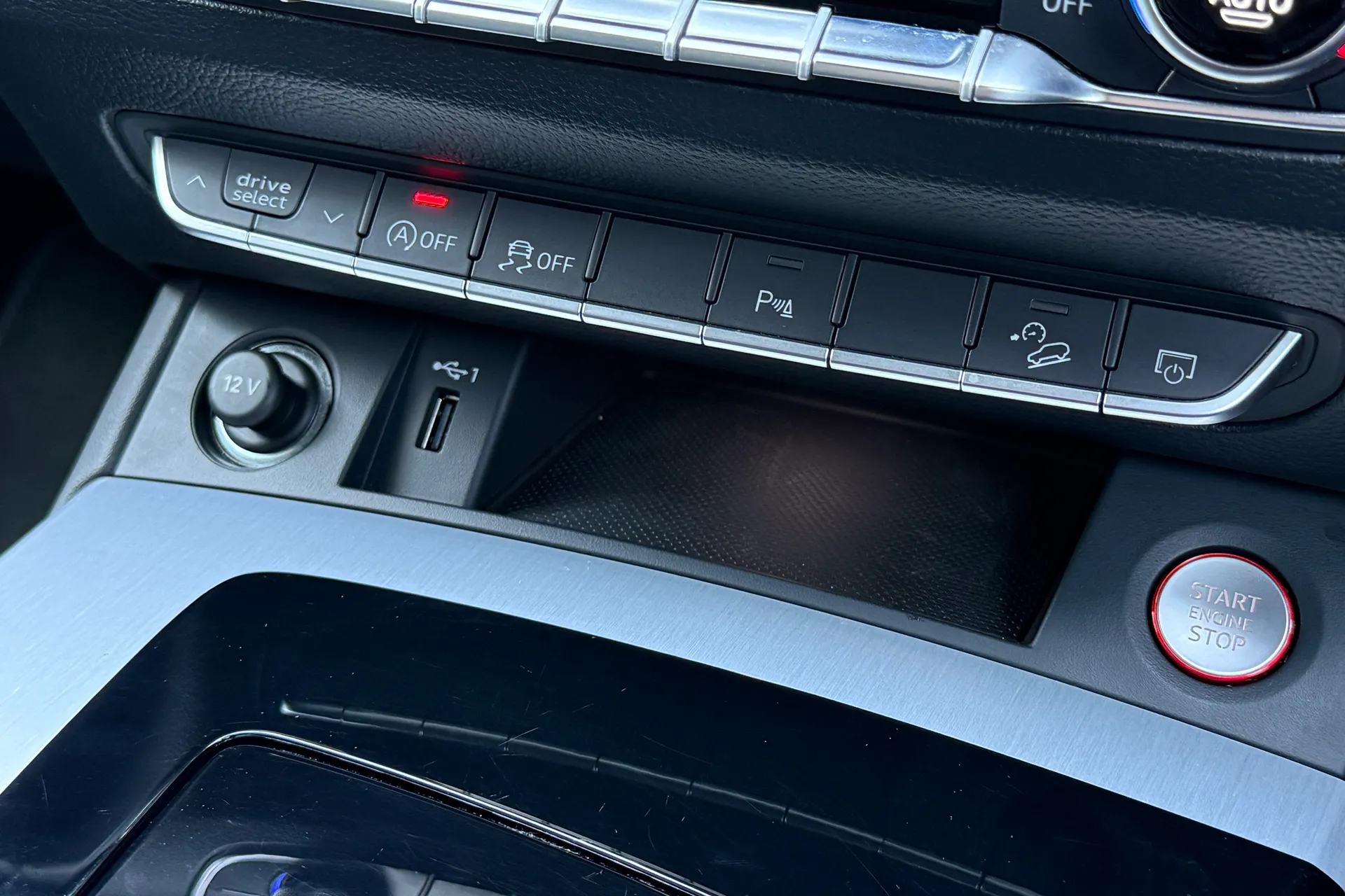 Audi Q5 thumbnail image number 45