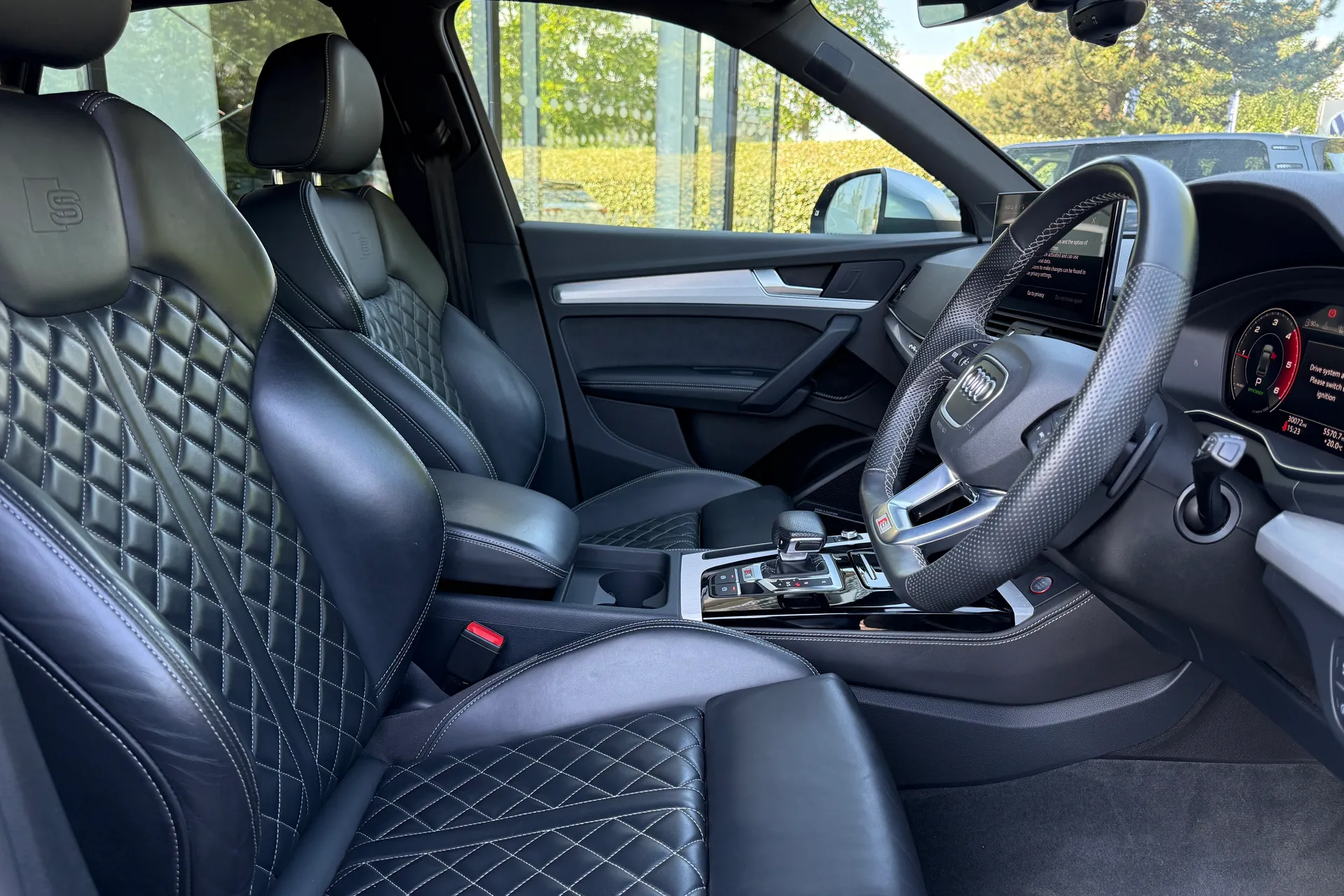 Audi Q5 thumbnail image number 26