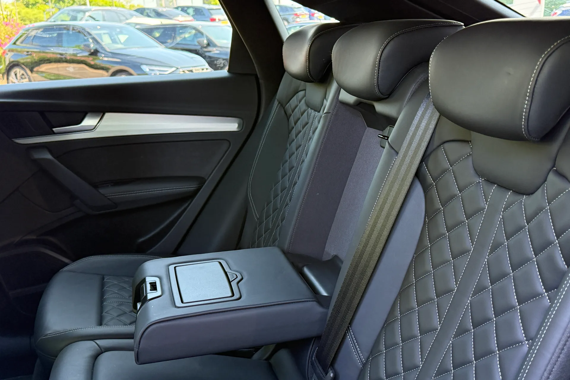 Audi Q5 thumbnail image number 49