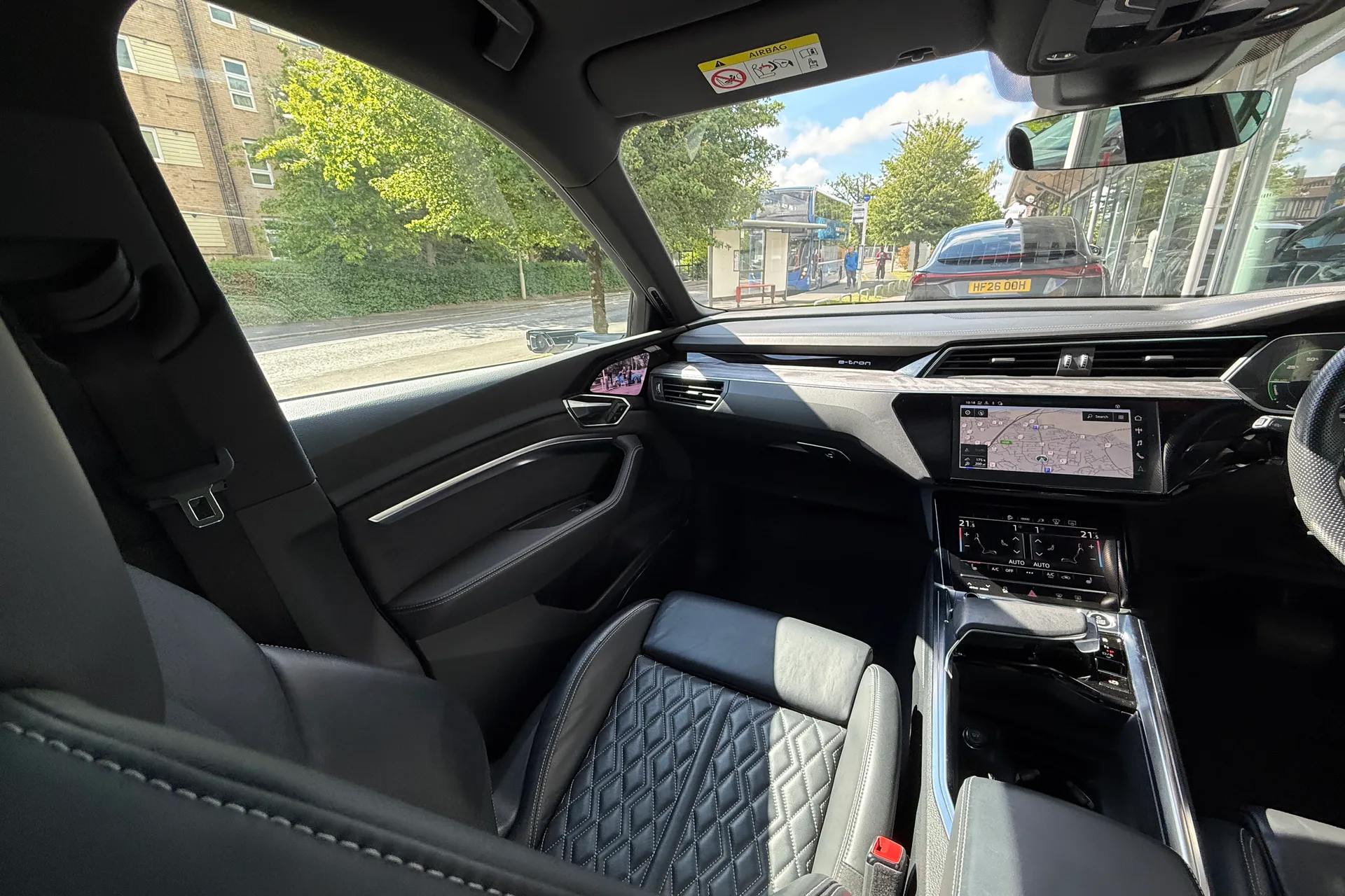 Audi e-tron thumbnail image number 49