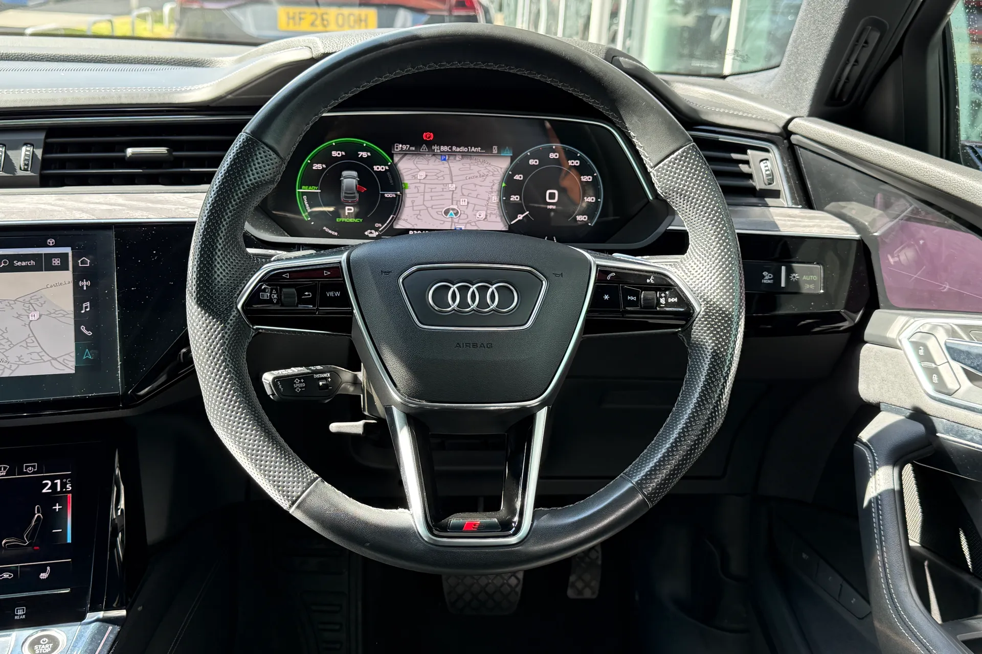 Audi e-tron thumbnail image number 47