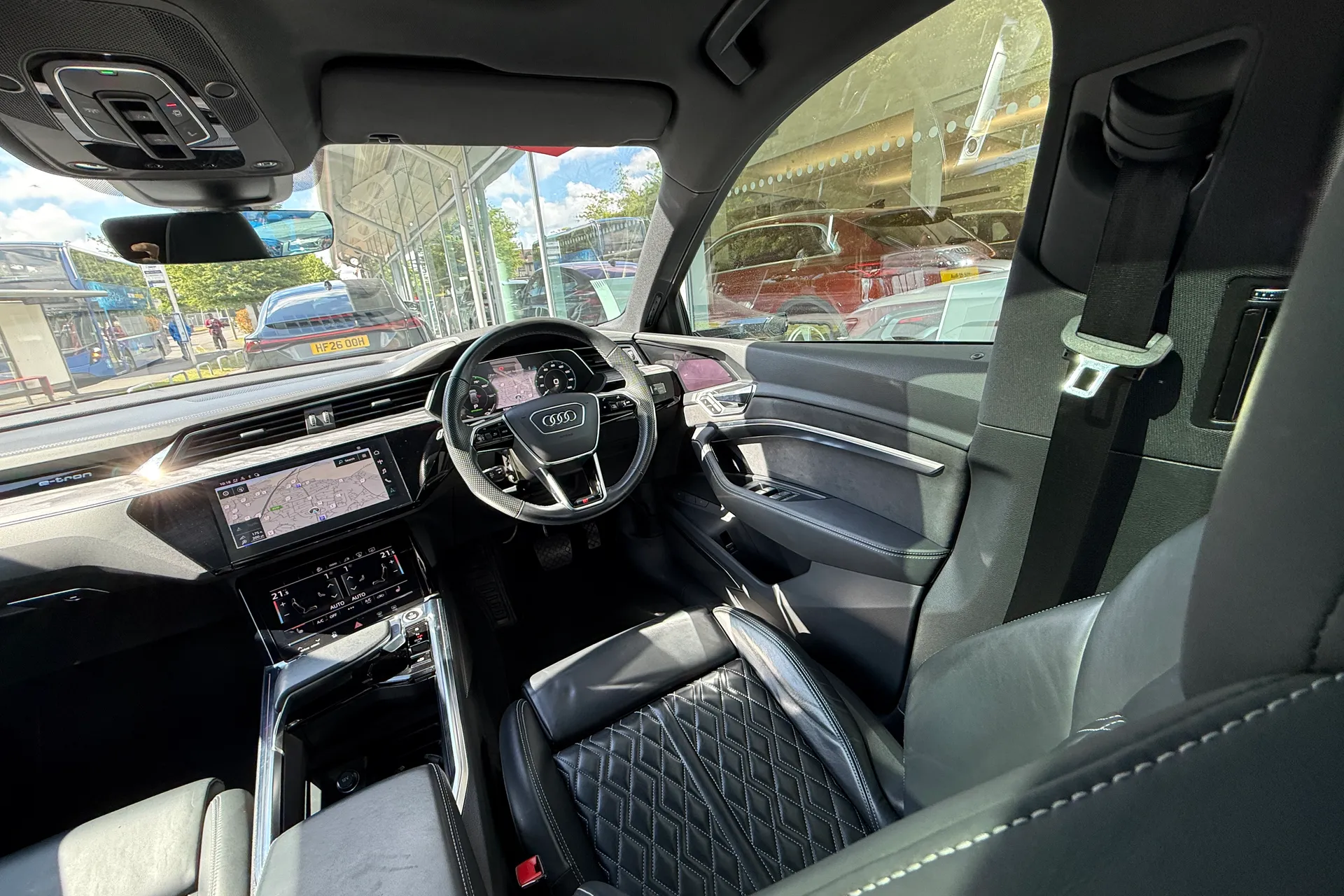 Audi e-tron thumbnail image number 48