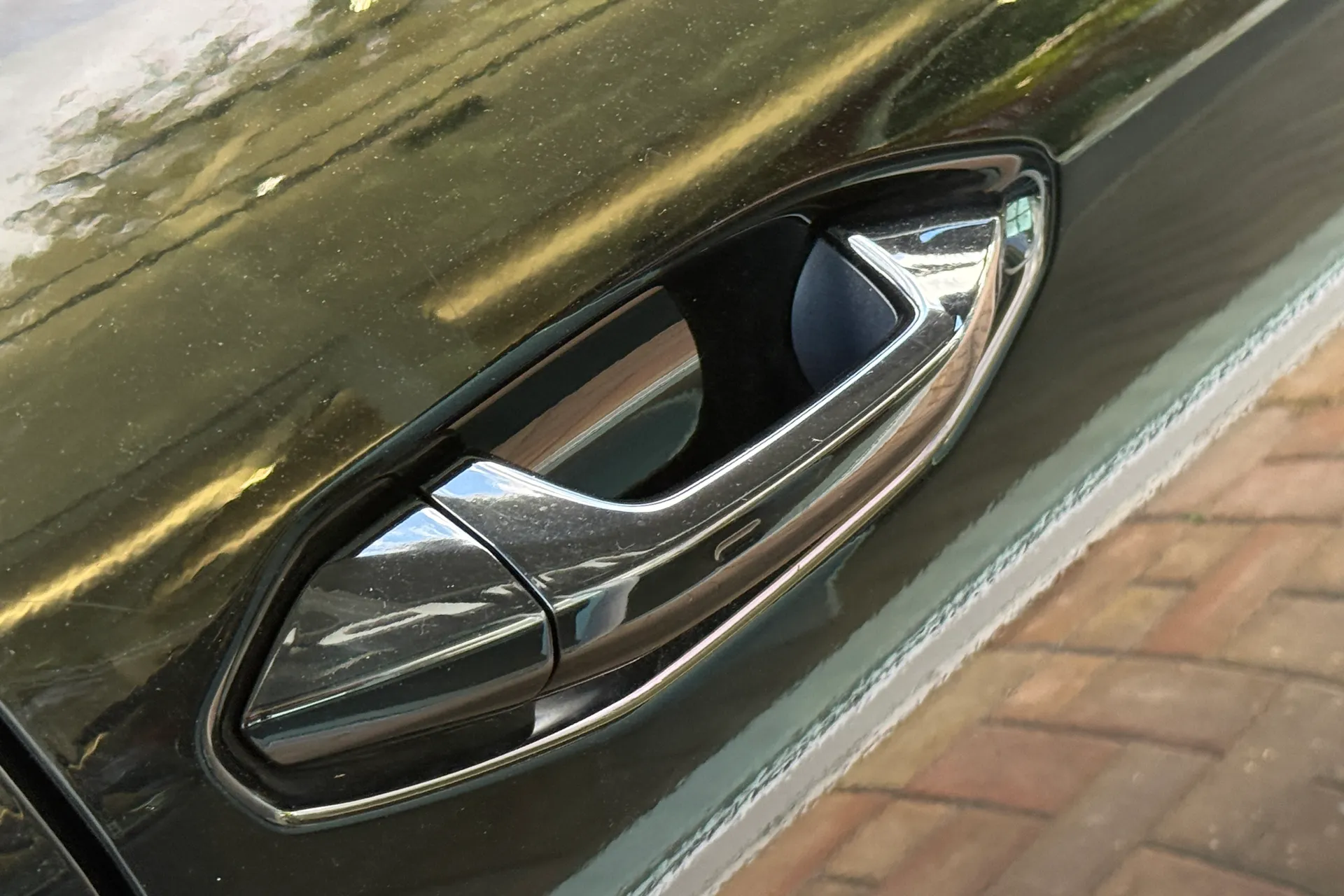Audi Q4 thumbnail image number 35